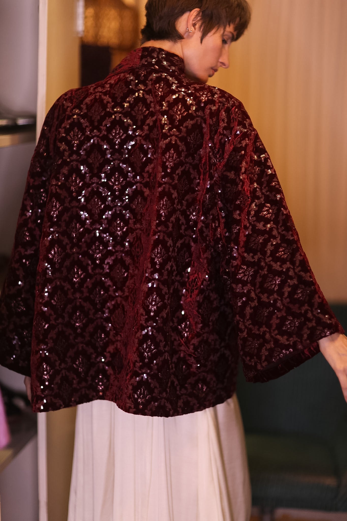VELVET SHORT KIMONO CRIMSON - BANGKOK TAILOR CLOTHING STORE - HANDMADE CLOTHING