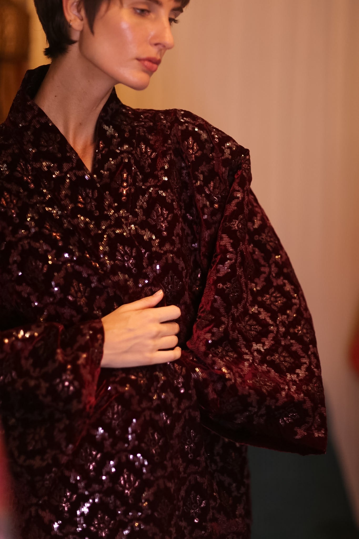VELVET SHORT KIMONO CRIMSON - BANGKOK TAILOR CLOTHING STORE - HANDMADE CLOTHING