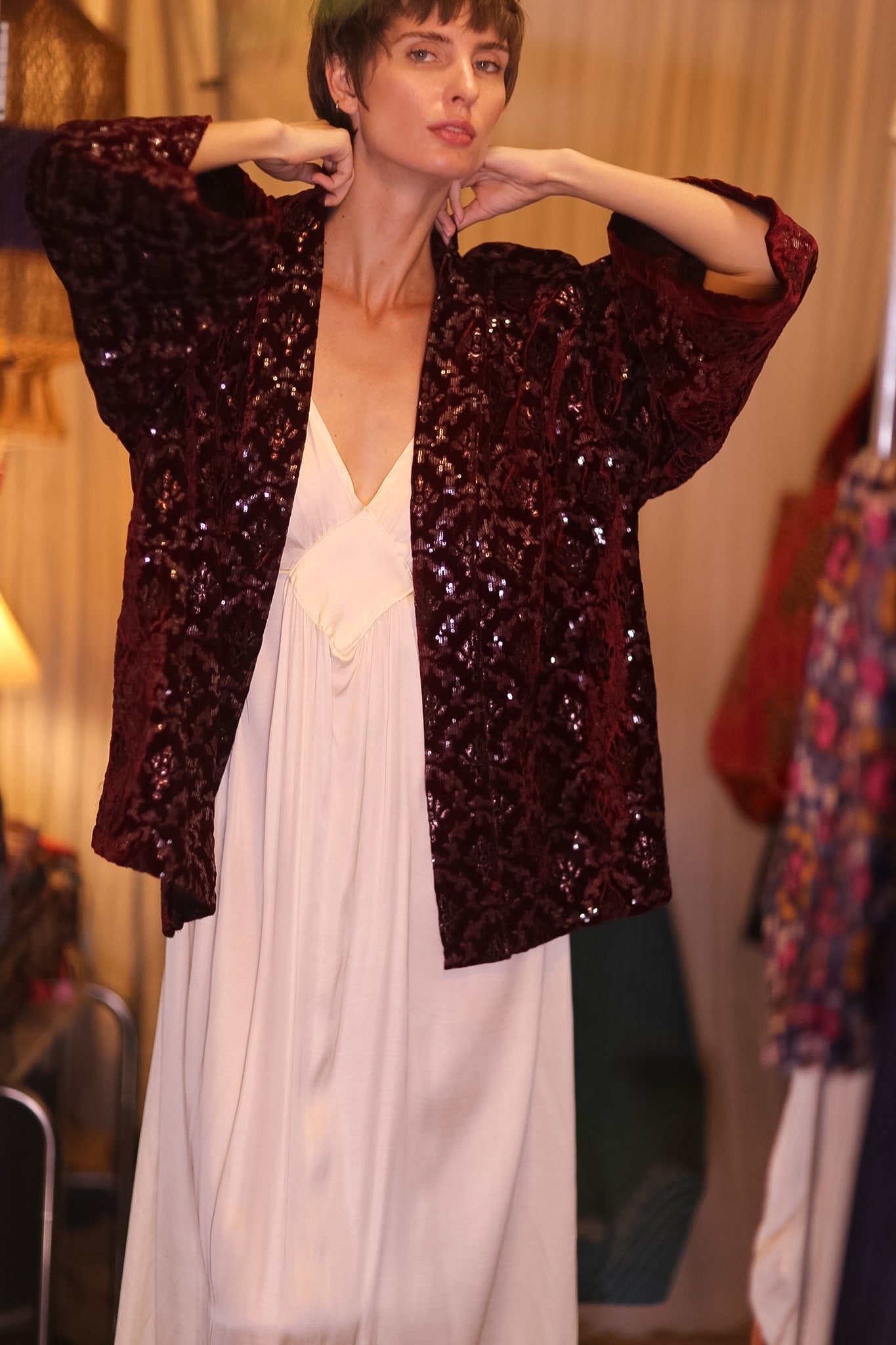 VELVET SHORT KIMONO CRIMSON - BANGKOK TAILOR CLOTHING STORE - HANDMADE CLOTHING