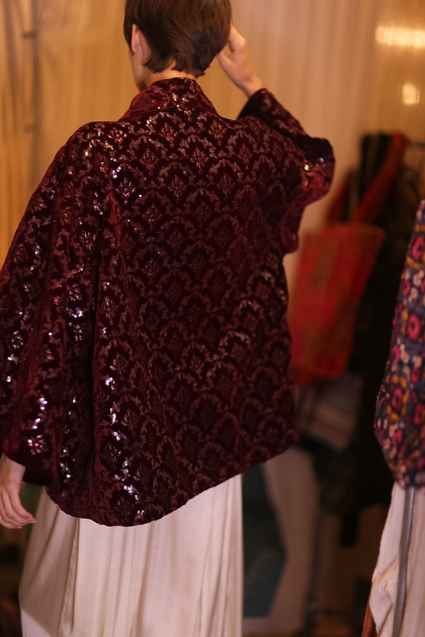 VELVET SHORT KIMONO CRIMSON - BANGKOK TAILOR CLOTHING STORE - HANDMADE CLOTHING