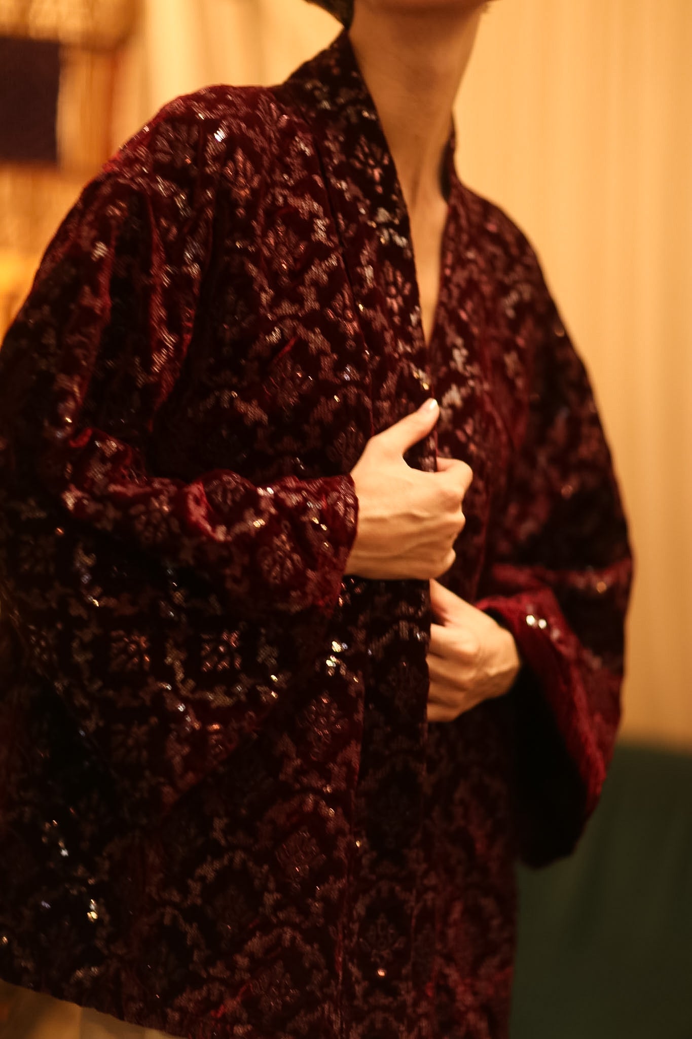VELVET SHORT KIMONO CRIMSON - BANGKOK TAILOR CLOTHING STORE - HANDMADE CLOTHING