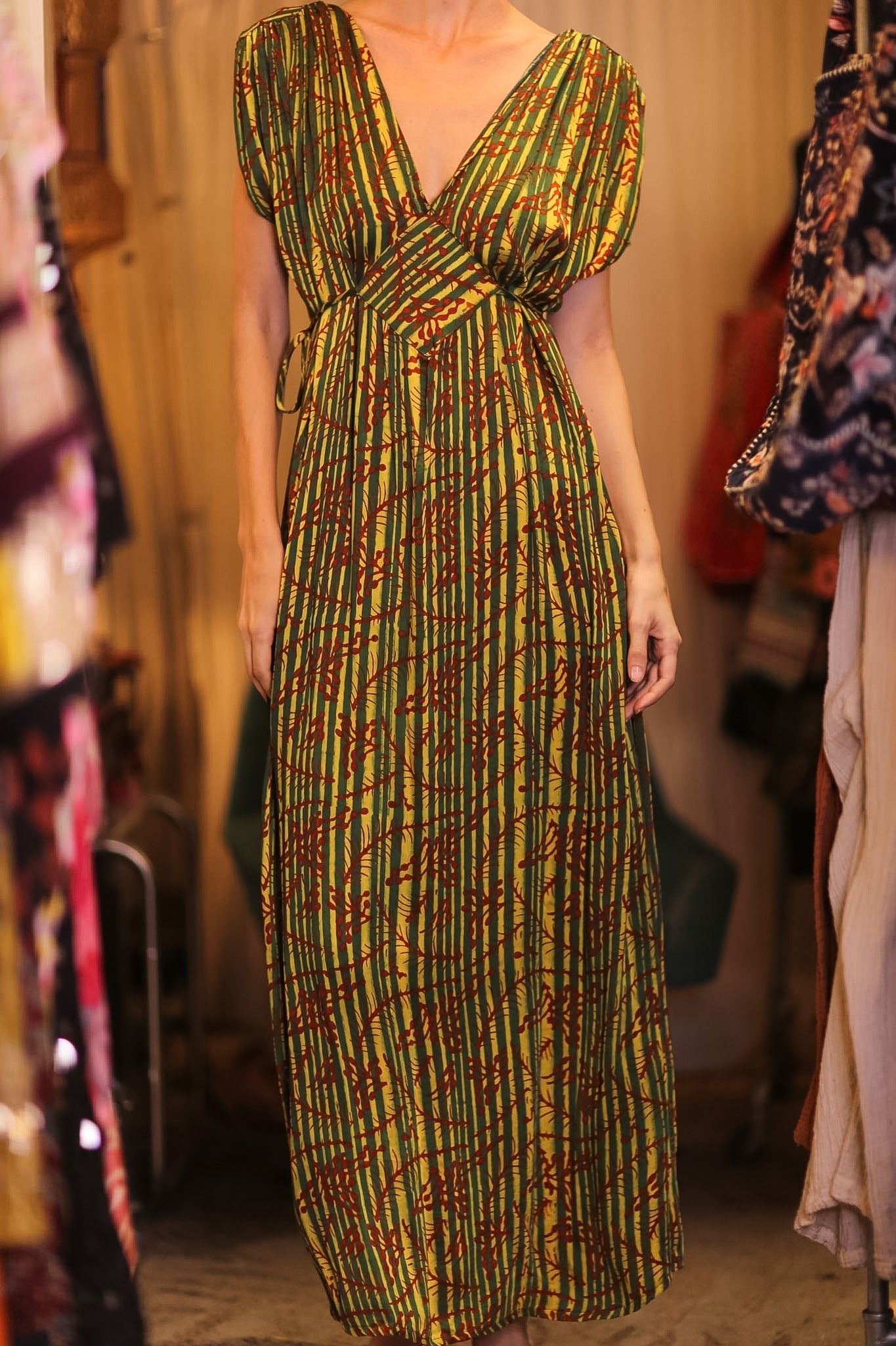 VICTORIA SILK DRESS BAMREST - BANGKOK TAILOR CLOTHING STORE - HANDMADE CLOTHING