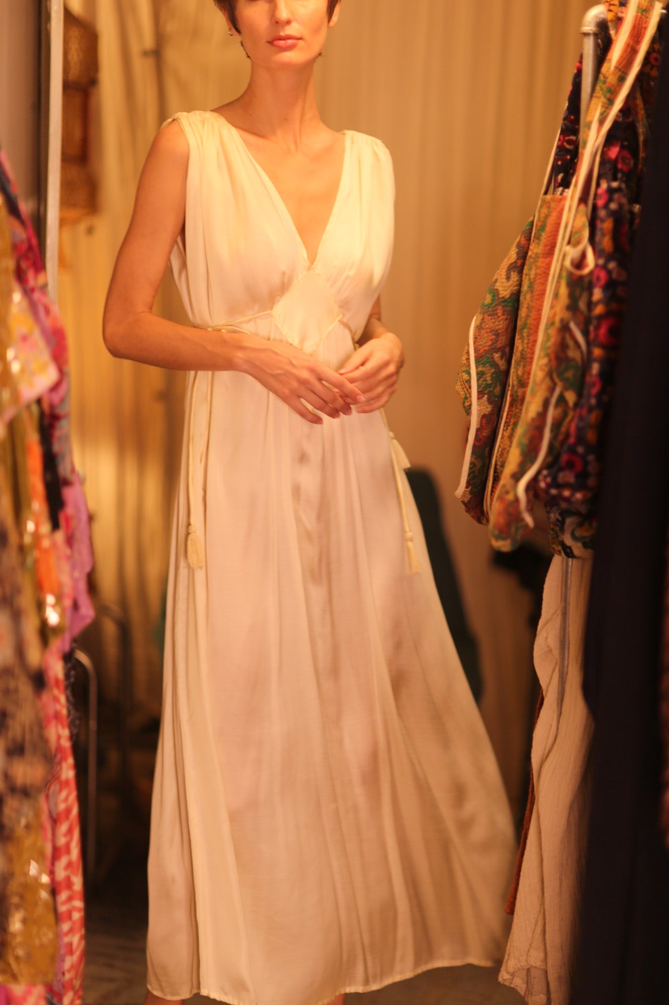VICTORIA SILK DRESS CREAM - BANGKOK TAILOR CLOTHING STORE - HANDMADE CLOTHING