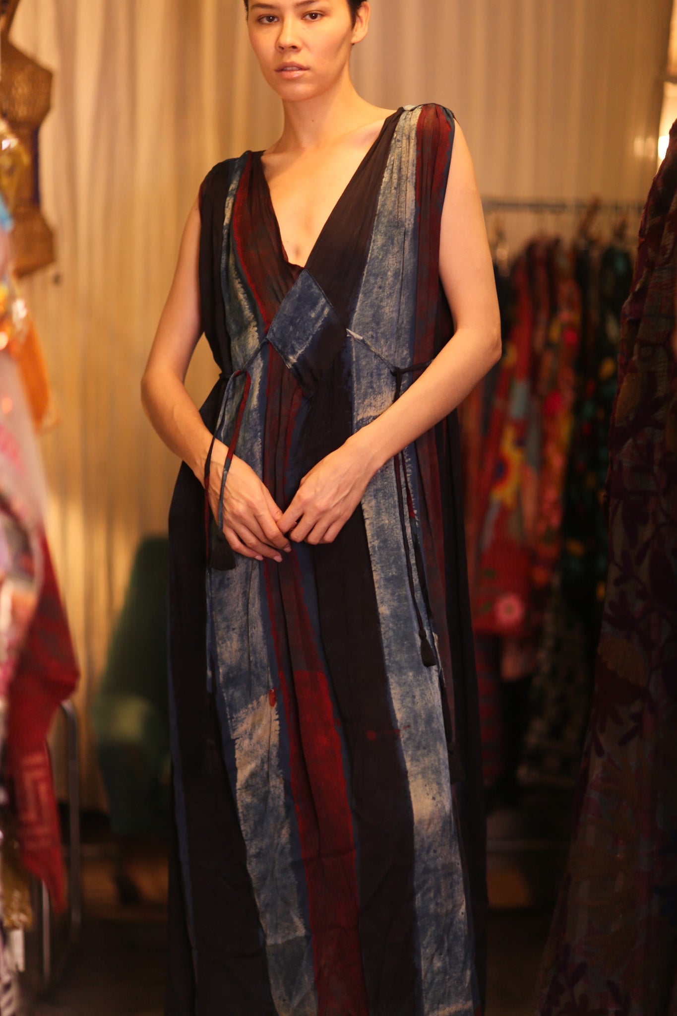VICTORIA SILK DRESS LINA - BANGKOK TAILOR CLOTHING STORE - HANDMADE CLOTHING