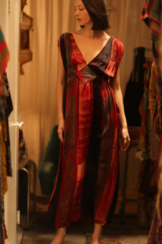 VICTORIA SILK DRESS RED STRIPE - BANGKOK TAILOR CLOTHING STORE - HANDMADE CLOTHING