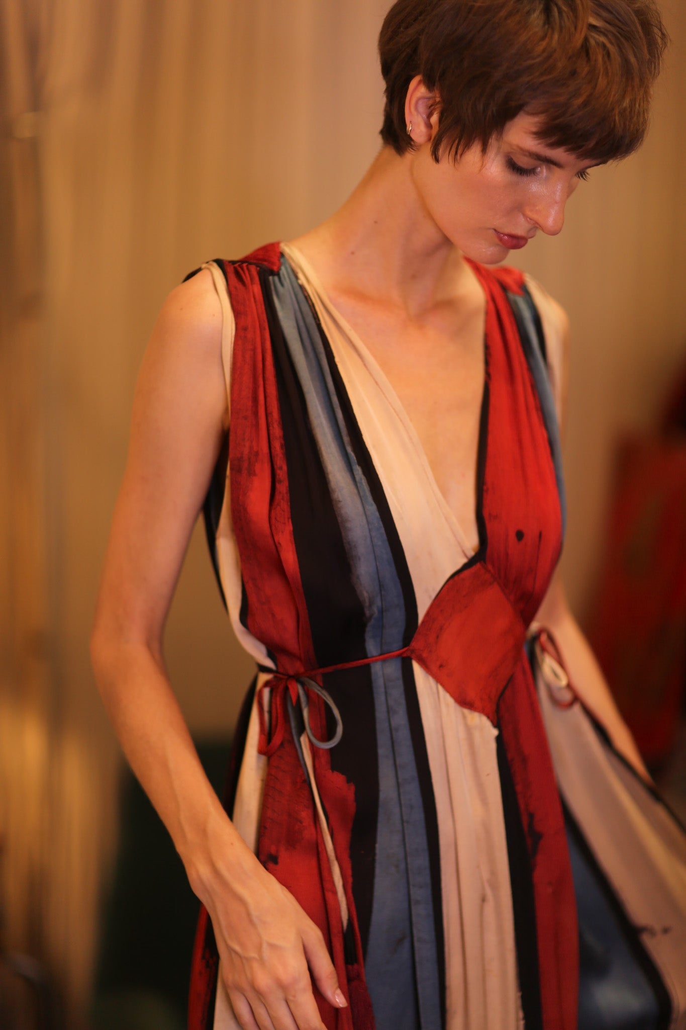 VICTORIA SILK DRESS STRATA - BANGKOK TAILOR CLOTHING STORE - HANDMADE CLOTHING