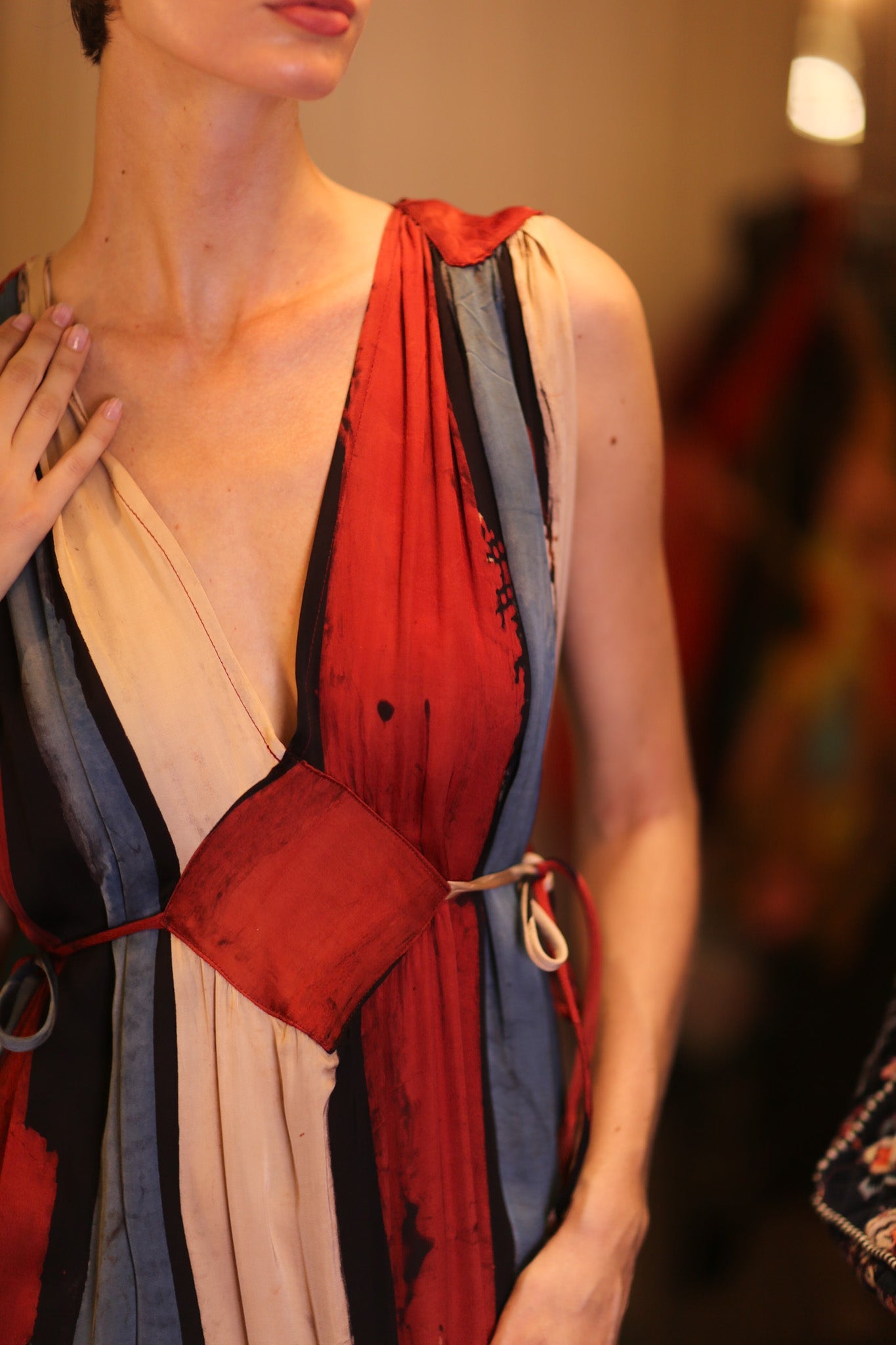 VICTORIA SILK DRESS STRATA - BANGKOK TAILOR CLOTHING STORE - HANDMADE CLOTHING