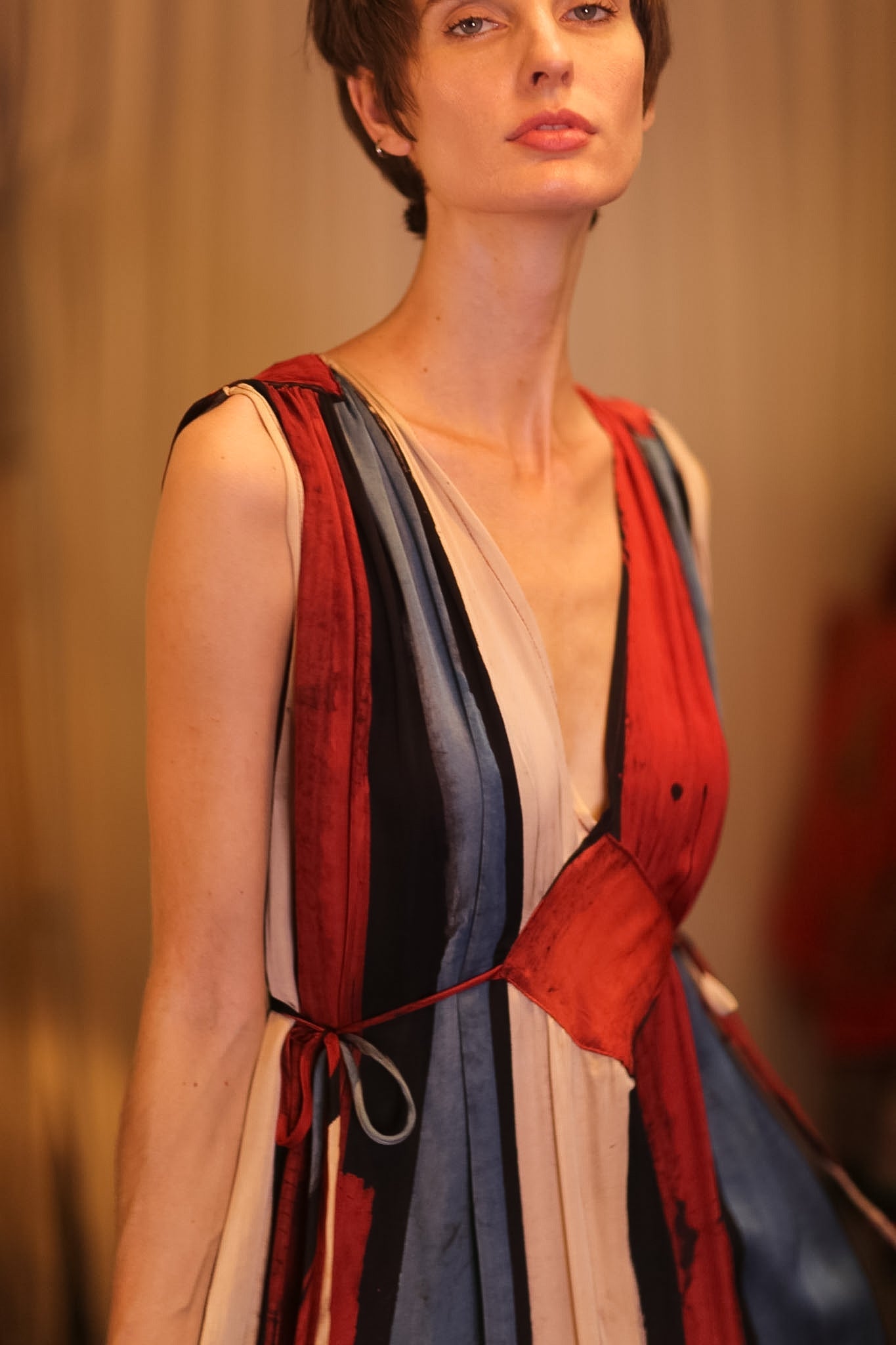 VICTORIA SILK DRESS STRATA - BANGKOK TAILOR CLOTHING STORE - HANDMADE CLOTHING