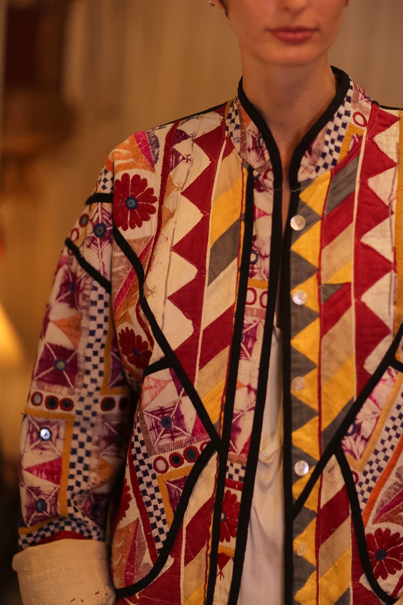 VINTAGE ANTIQUE JACEKT KELINDA - BANGKOK TAILOR CLOTHING STORE - HANDMADE CLOTHING