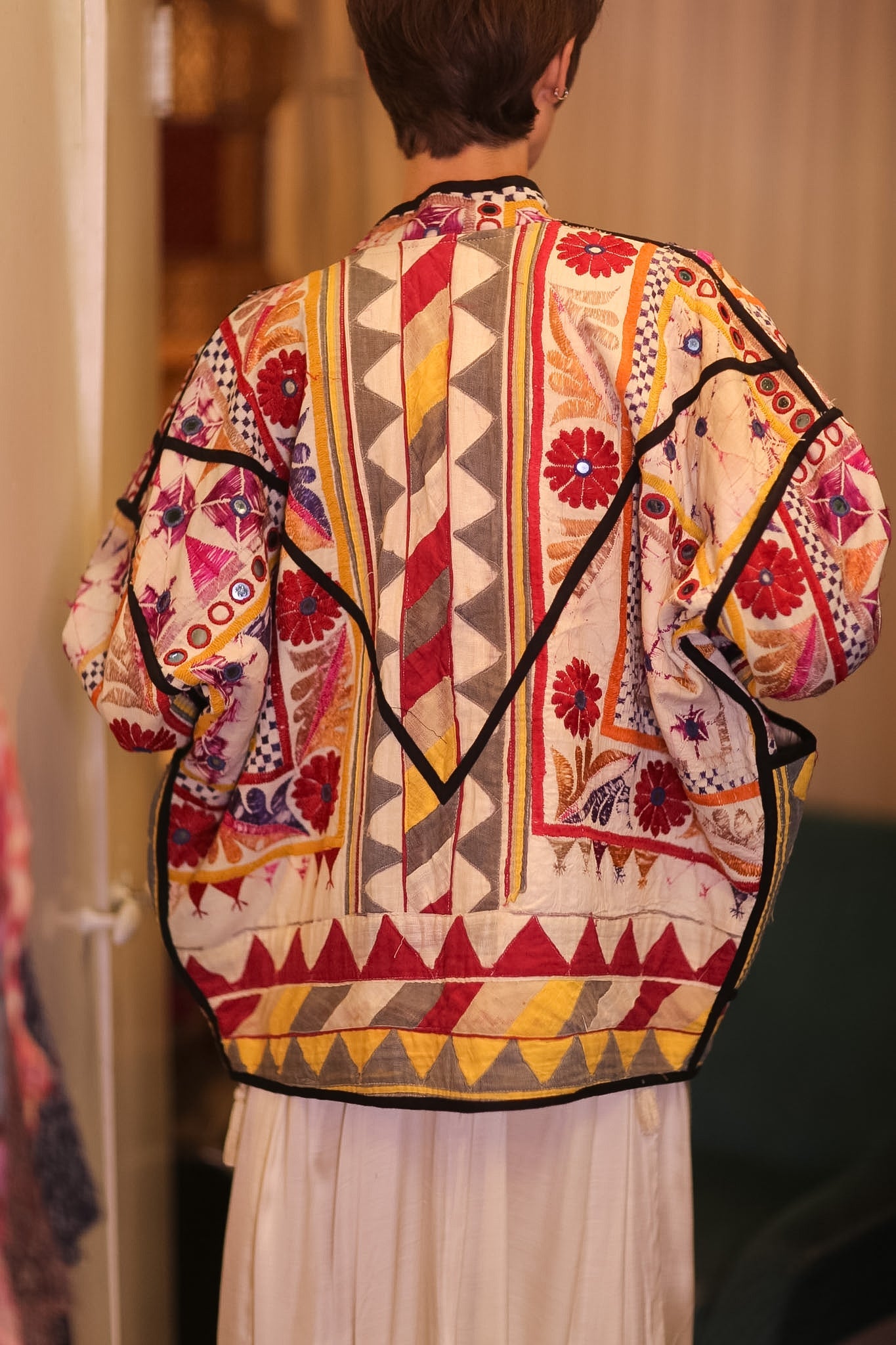 VINTAGE ANTIQUE JACEKT KELINDA - BANGKOK TAILOR CLOTHING STORE - HANDMADE CLOTHING