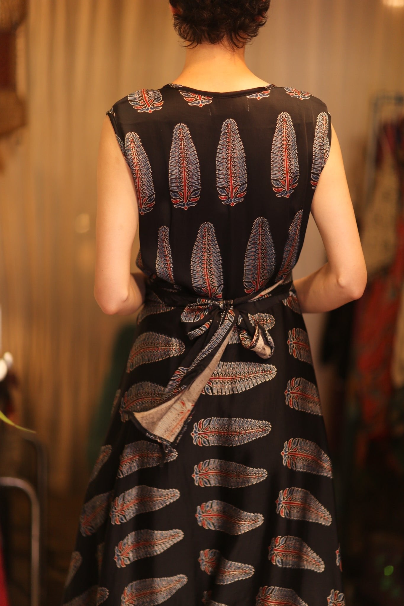WARP SILK DRESS GABRIELE BALI - BANGKOK TAILOR CLOTHING STORE - HANDMADE CLOTHING