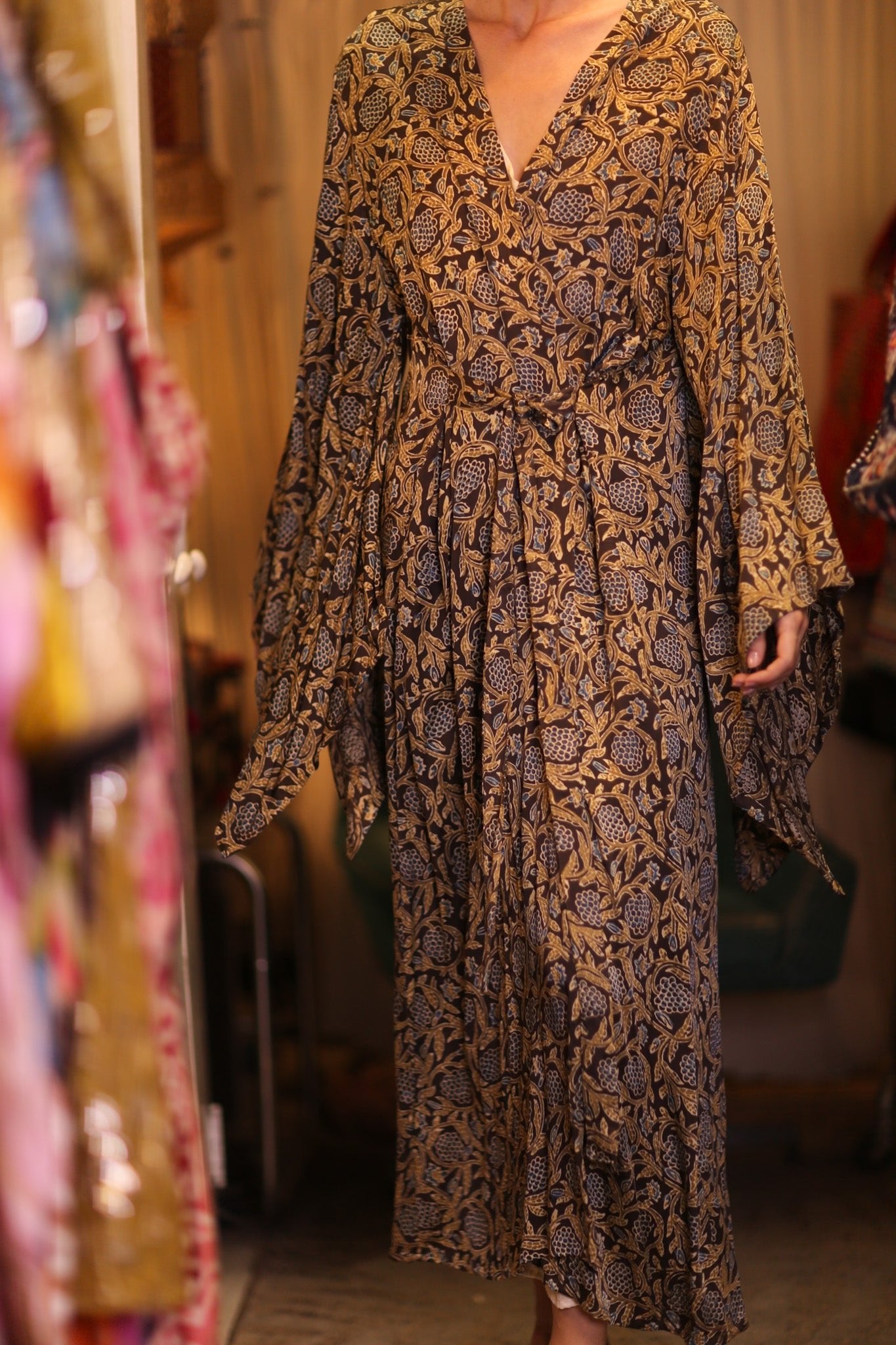 WING KIMONO PINA HYDRANGEA - BANGKOK TAILOR CLOTHING STORE - HANDMADE CLOTHING