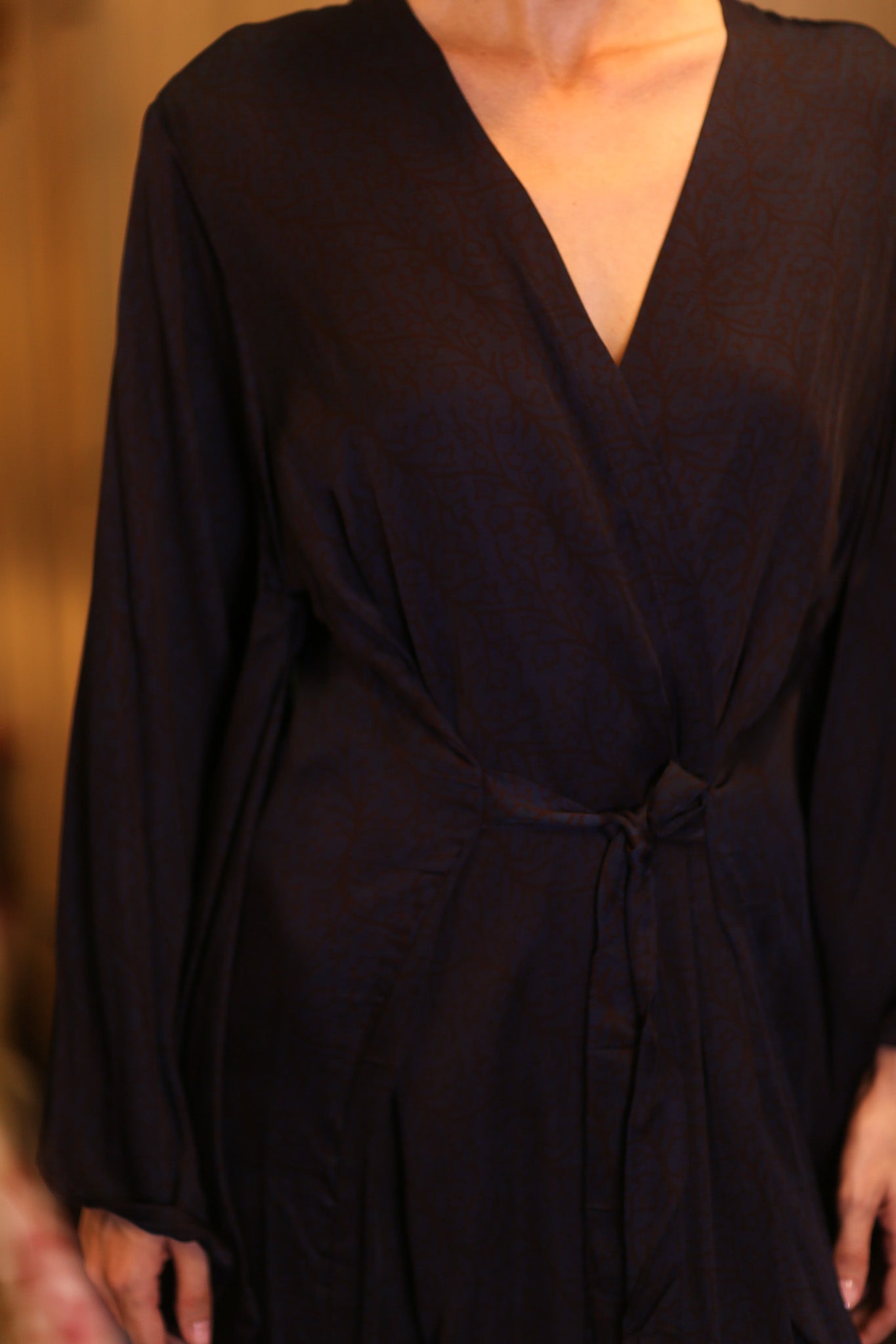 WING KIMONO PINA NOIRA - BANGKOK TAILOR CLOTHING STORE - HANDMADE CLOTHING