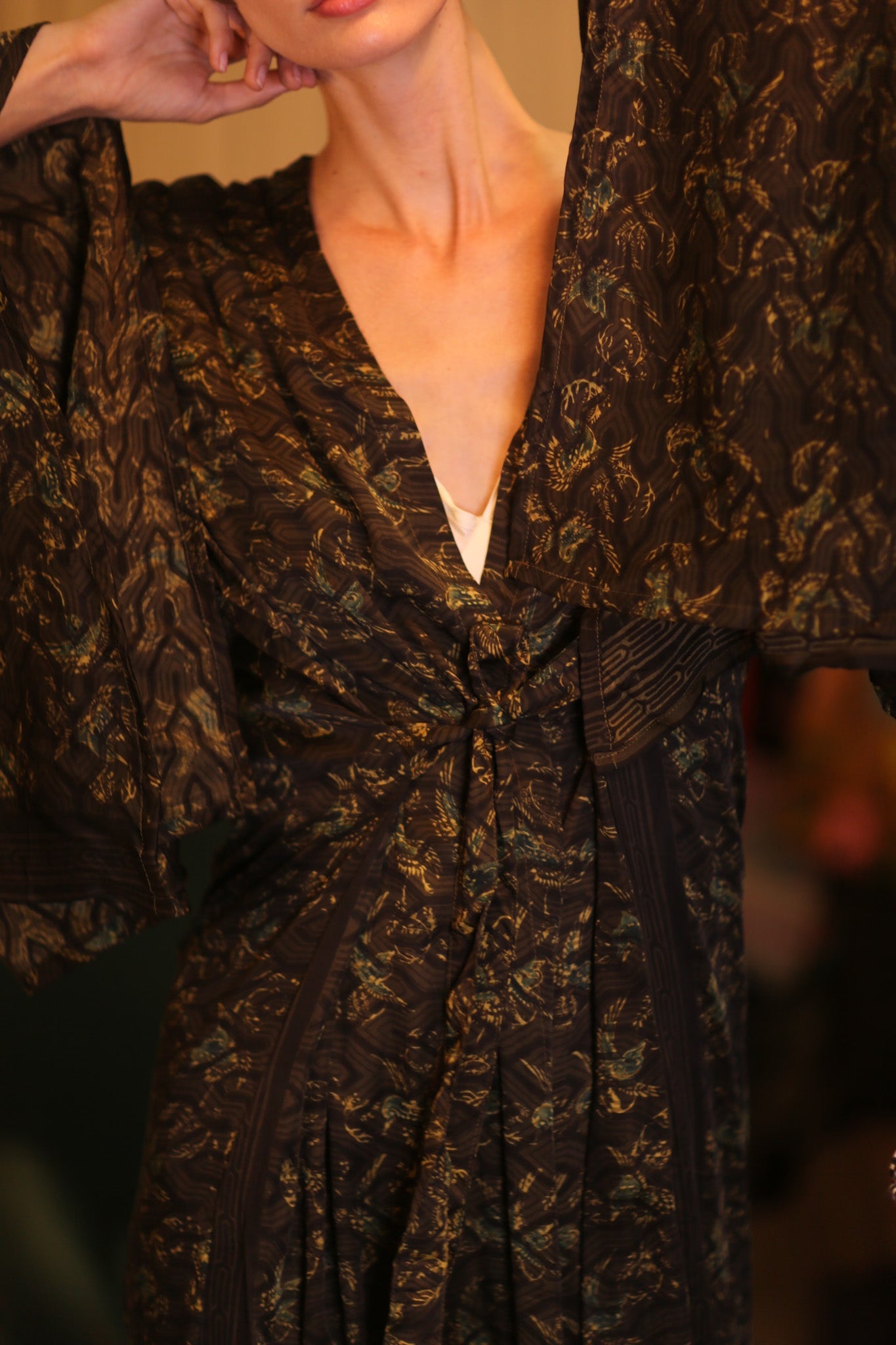 WING KIMONO PINA ZAFIRA - BANGKOK TAILOR CLOTHING STORE - HANDMADE CLOTHING