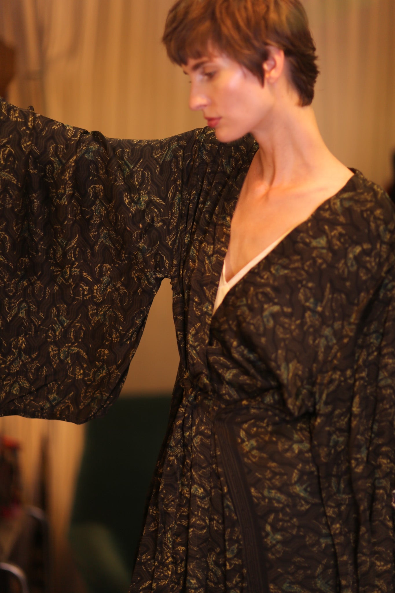 WING KIMONO PINA ZAFIRA - BANGKOK TAILOR CLOTHING STORE - HANDMADE CLOTHING