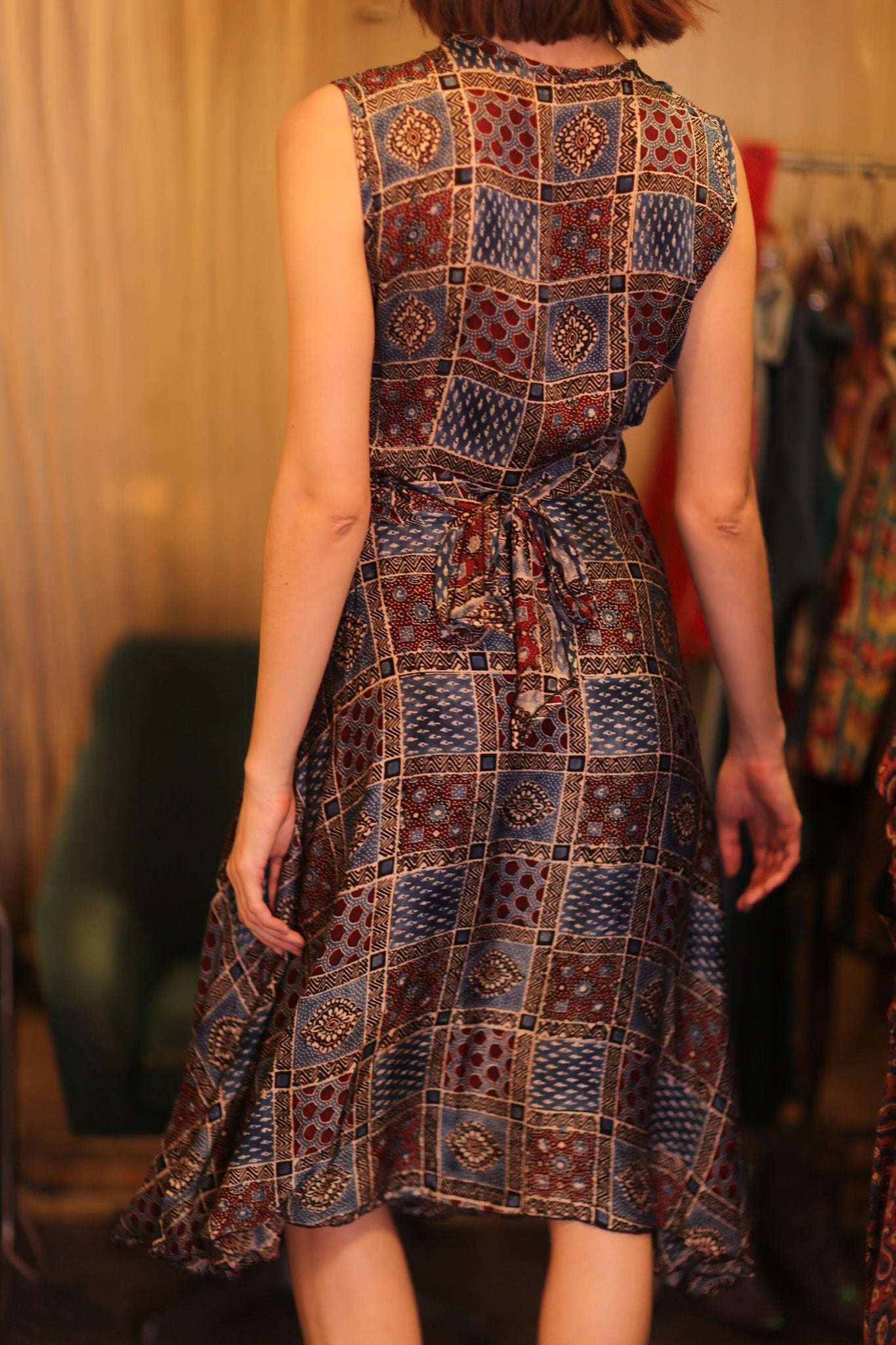 WRAP SILK DRESS GABRIELE KAWAREI - BANGKOK TAILOR CLOTHING STORE - HANDMADE CLOTHING
