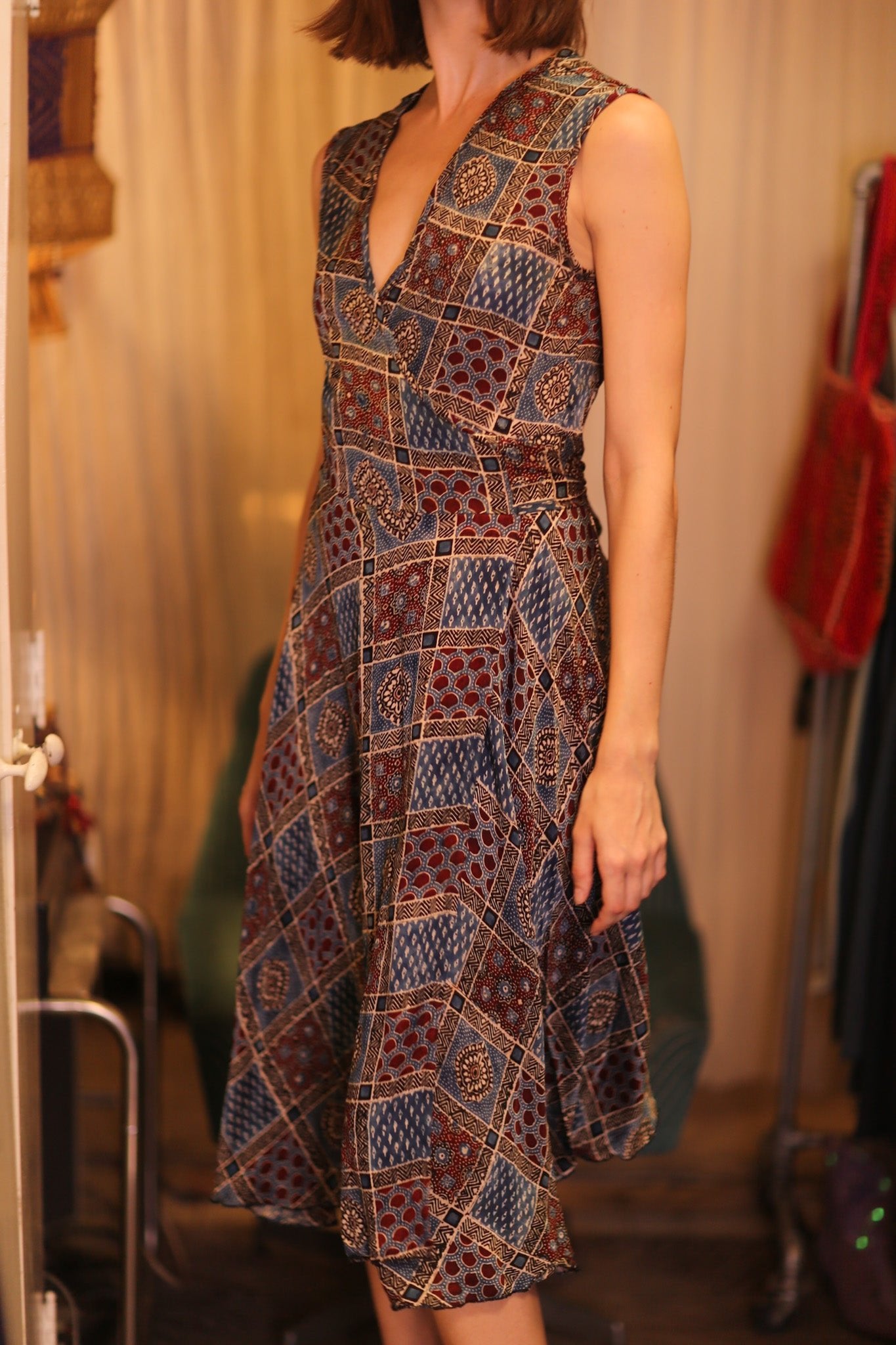 WRAP SILK DRESS GABRIELE KAWAREI - BANGKOK TAILOR CLOTHING STORE - HANDMADE CLOTHING