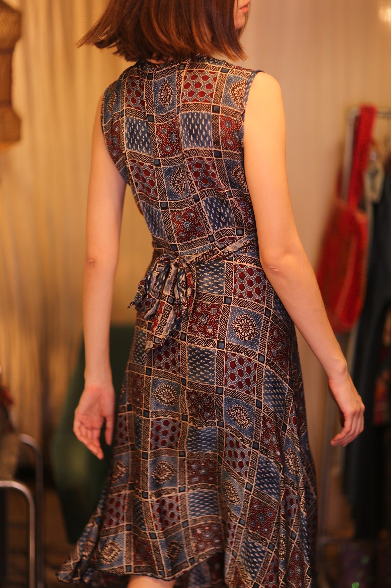 WRAP SILK DRESS GABRIELE KAWAREI - BANGKOK TAILOR CLOTHING STORE - HANDMADE CLOTHING
