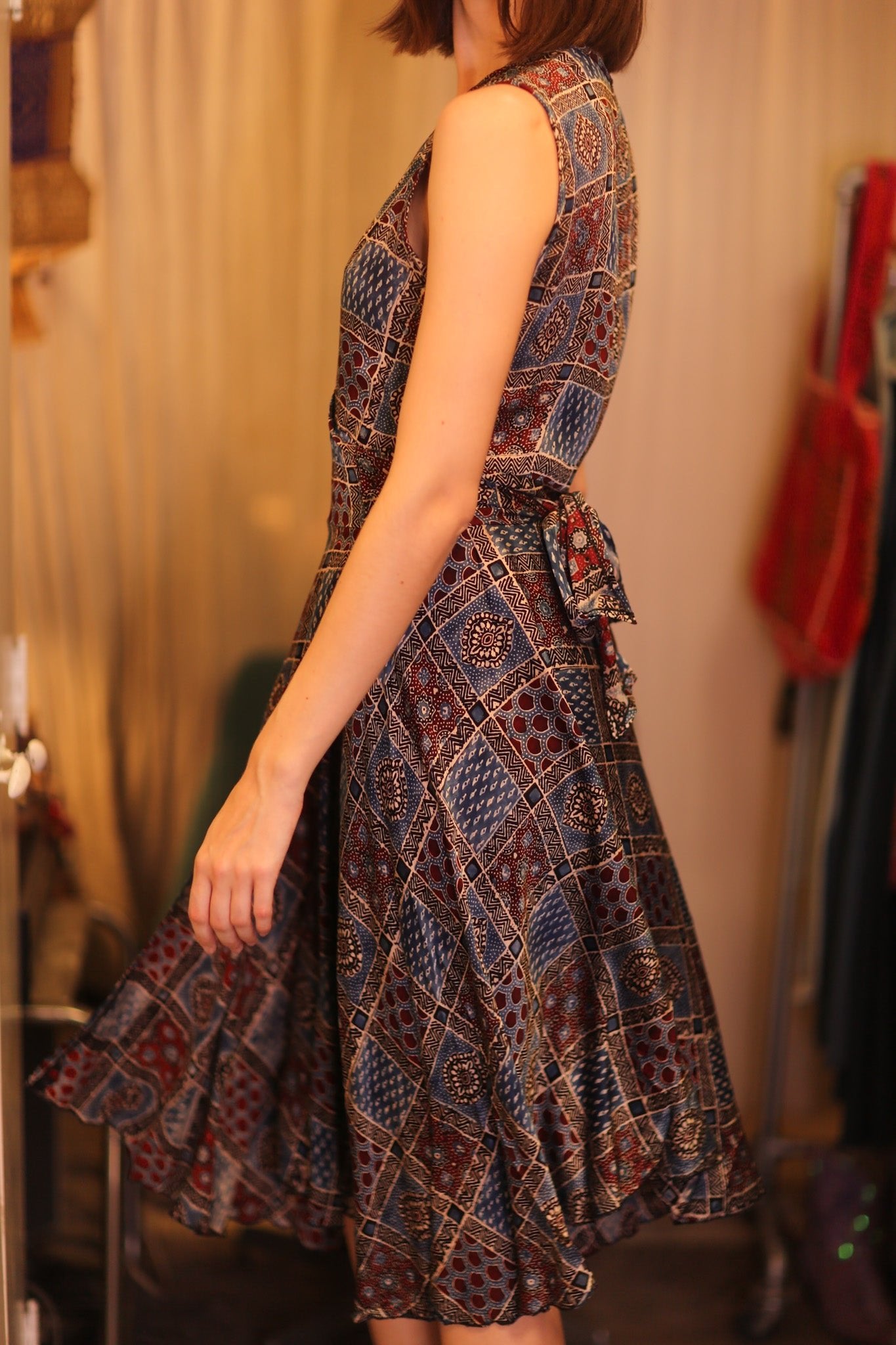 WRAP SILK DRESS GABRIELE KAWAREI - BANGKOK TAILOR CLOTHING STORE - HANDMADE CLOTHING