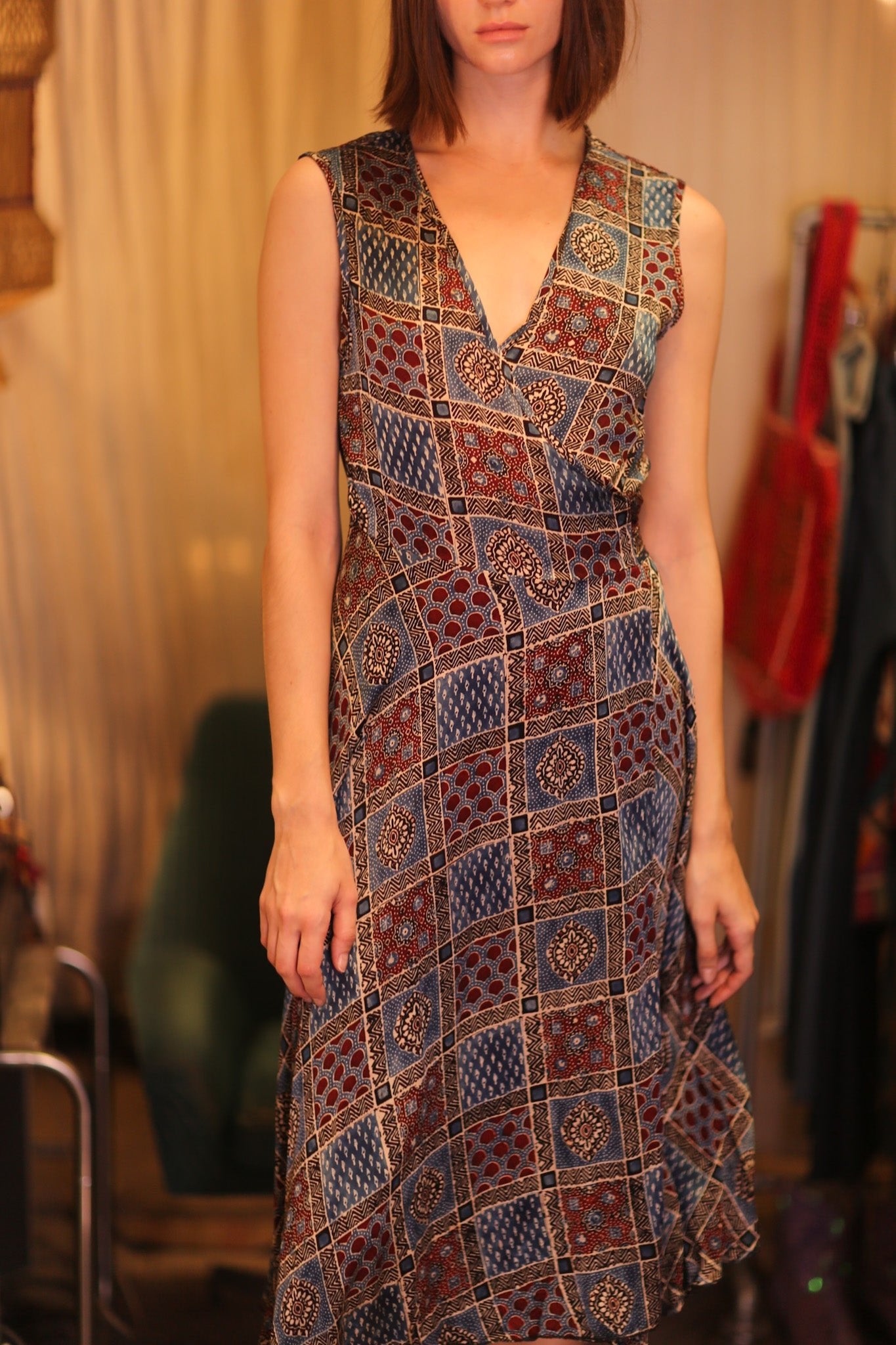 WRAP SILK DRESS GABRIELE KAWAREI - BANGKOK TAILOR CLOTHING STORE - HANDMADE CLOTHING