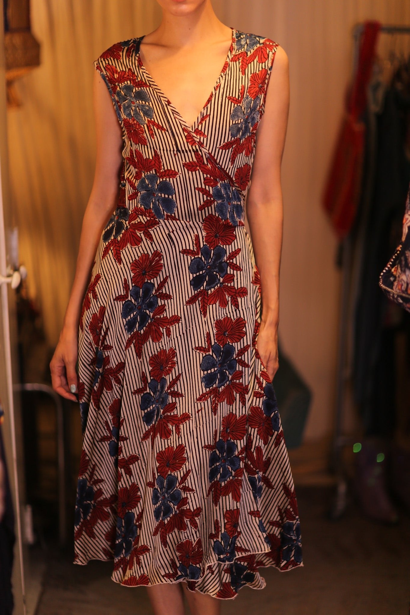 WRAP SILK GABRIELE SAIN - BANGKOK TAILOR CLOTHING STORE - HANDMADE CLOTHING