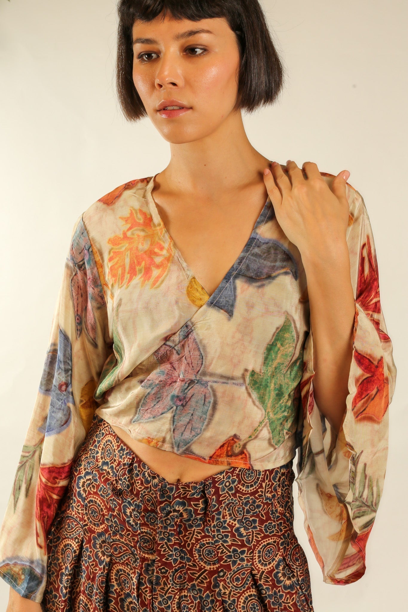 WRAP TOP SILK BLOCK PRINT CELINA - BANGKOK TAILOR CLOTHING STORE - HANDMADE CLOTHING