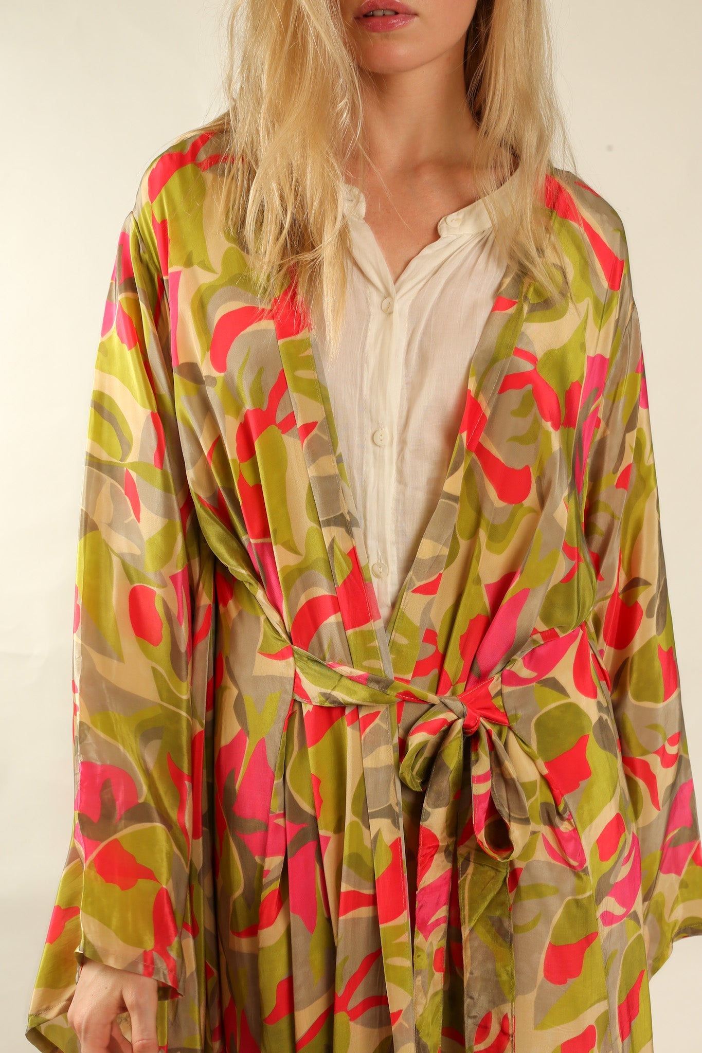 XL SILK KIMONO ADELLA - BANGKOK TAILOR CLOTHING STORE - HANDMADE CLOTHING