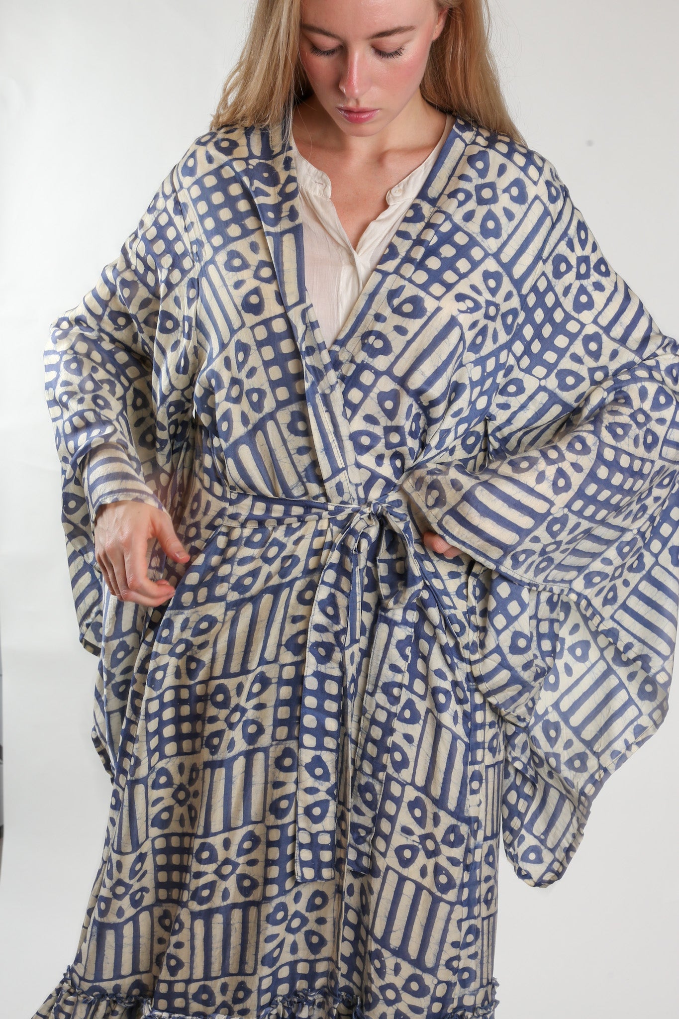 XL SILK KIMONO ADELLA - BANGKOK TAILOR CLOTHING STORE - HANDMADE CLOTHING