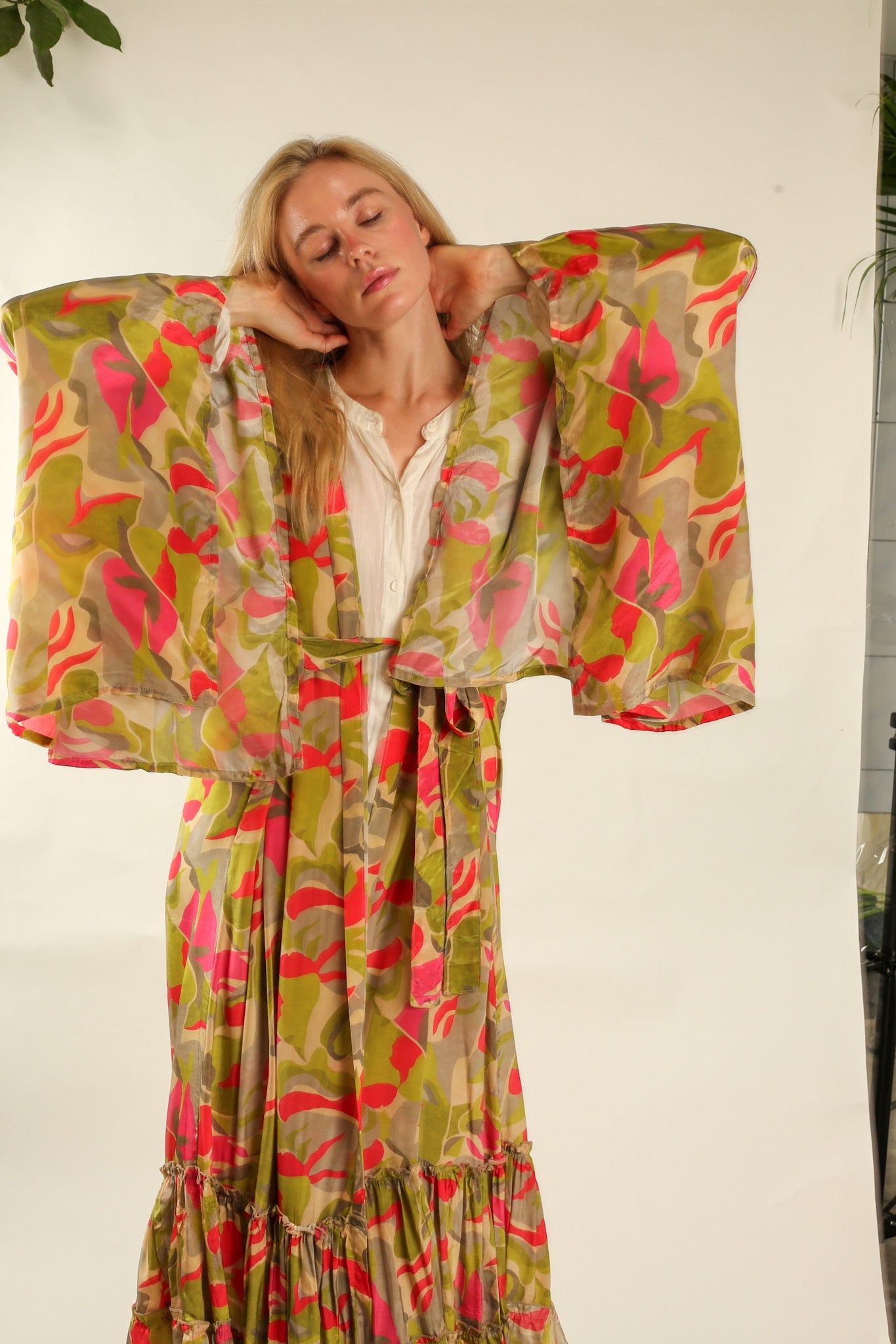 XL SILK KIMONO ADELLA - BANGKOK TAILOR CLOTHING STORE - HANDMADE CLOTHING