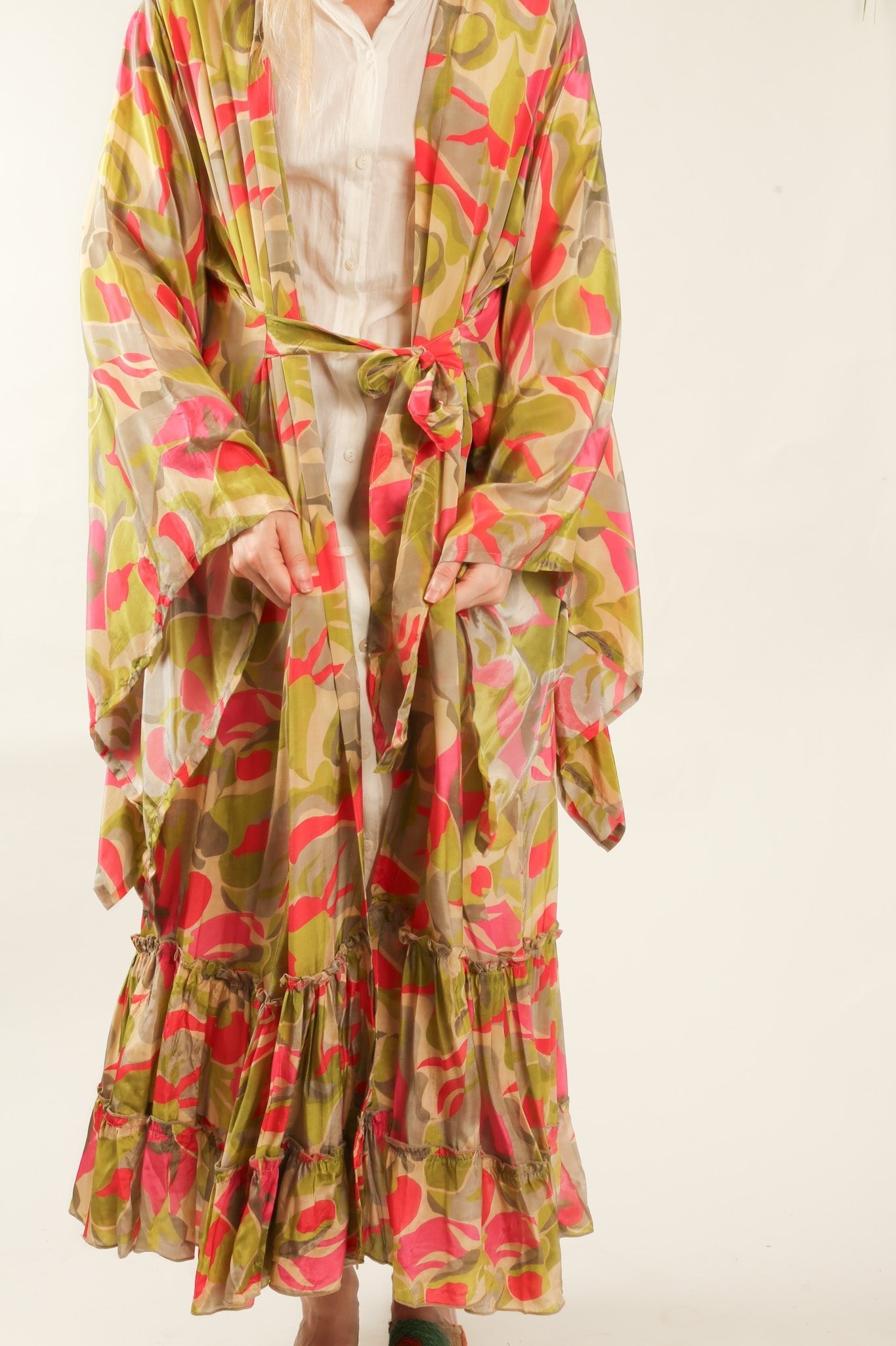 XL SILK KIMONO ADELLA - BANGKOK TAILOR CLOTHING STORE - HANDMADE CLOTHING