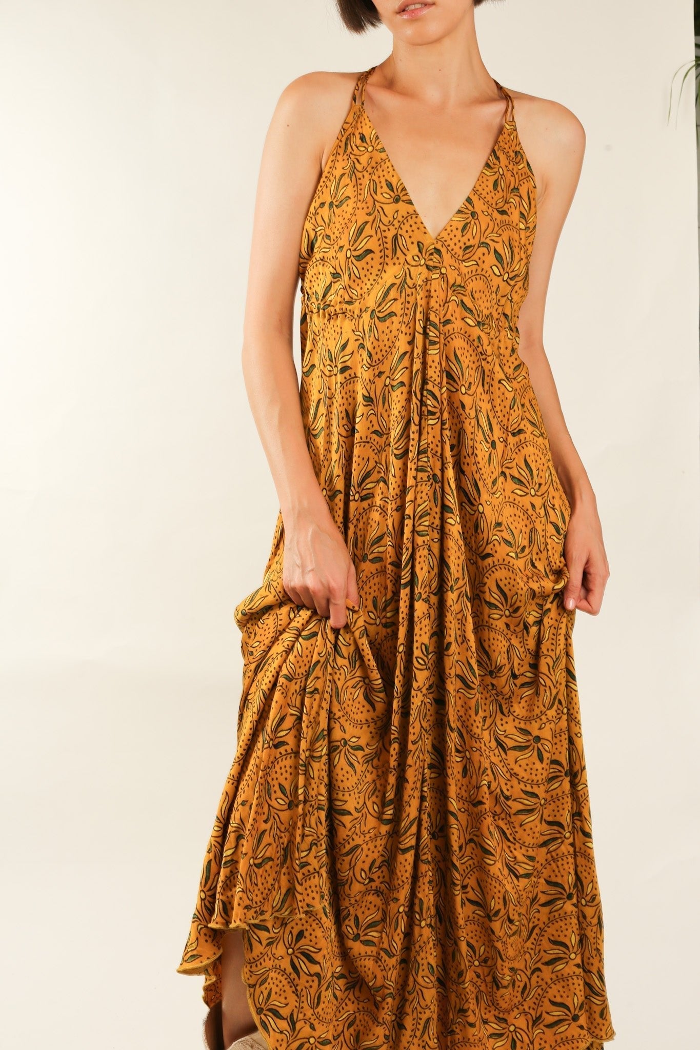 YELLOW SILK OPEN BACK SHOULDER DRESS FRANKIS - BANGKOK TAILOR CLOTHING STORE - HANDMADE CLOTHING