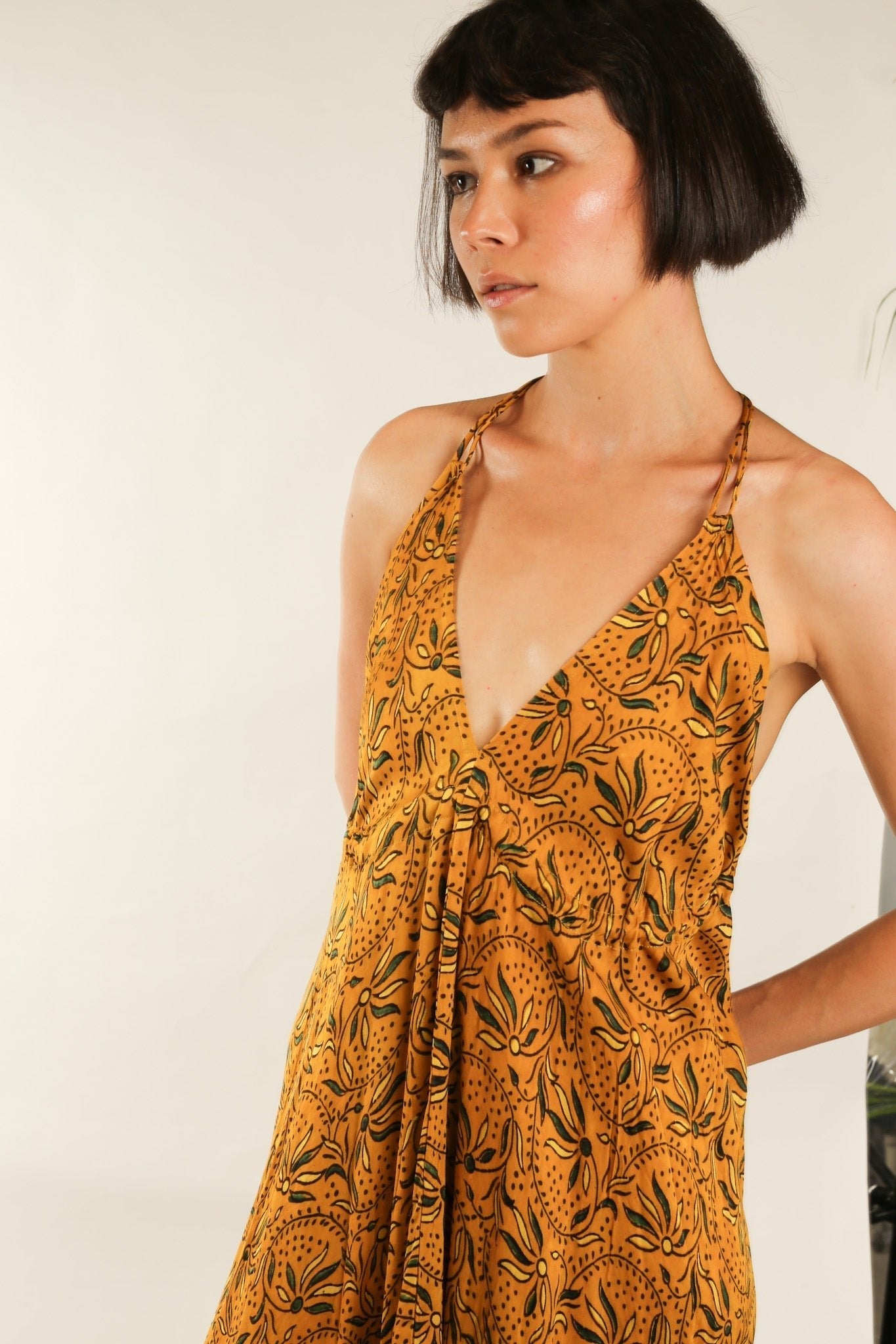 YELLOW SILK OPEN BACK SHOULDER DRESS FRANKIS - BANGKOK TAILOR CLOTHING STORE - HANDMADE CLOTHING