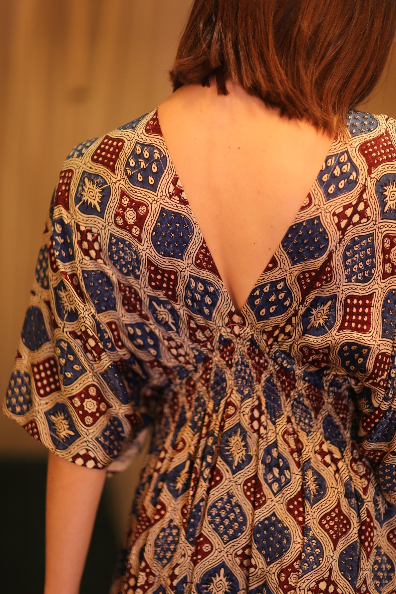 ZURI SILK DRESS PIX - BANGKOK TAILOR CLOTHING STORE - HANDMADE CLOTHING