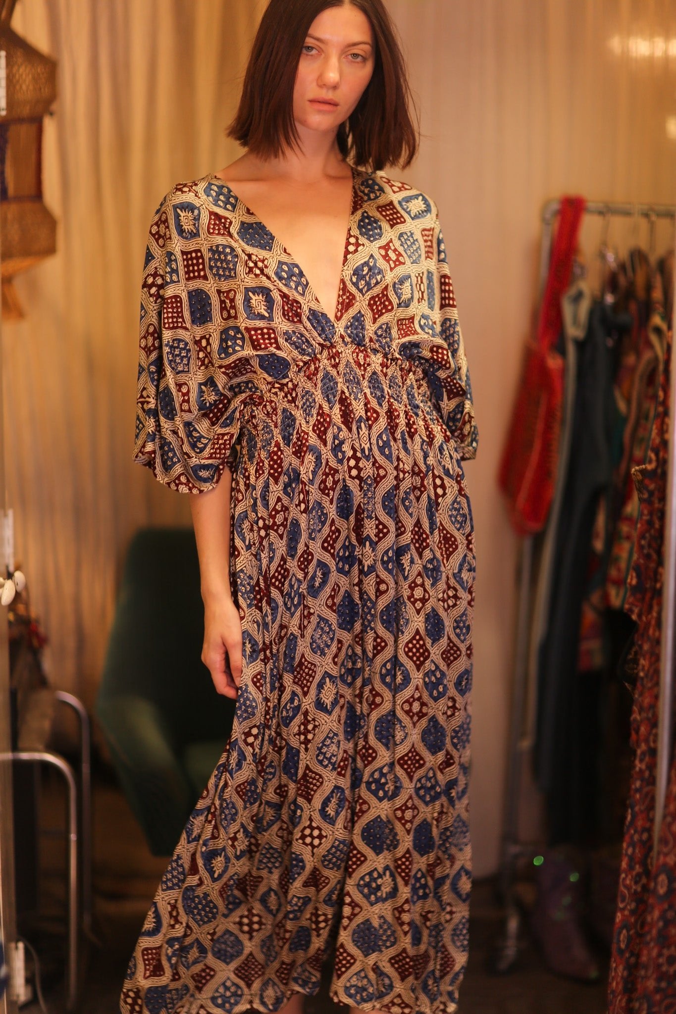 ZURI SILK DRESS PIX - BANGKOK TAILOR CLOTHING STORE - HANDMADE CLOTHING