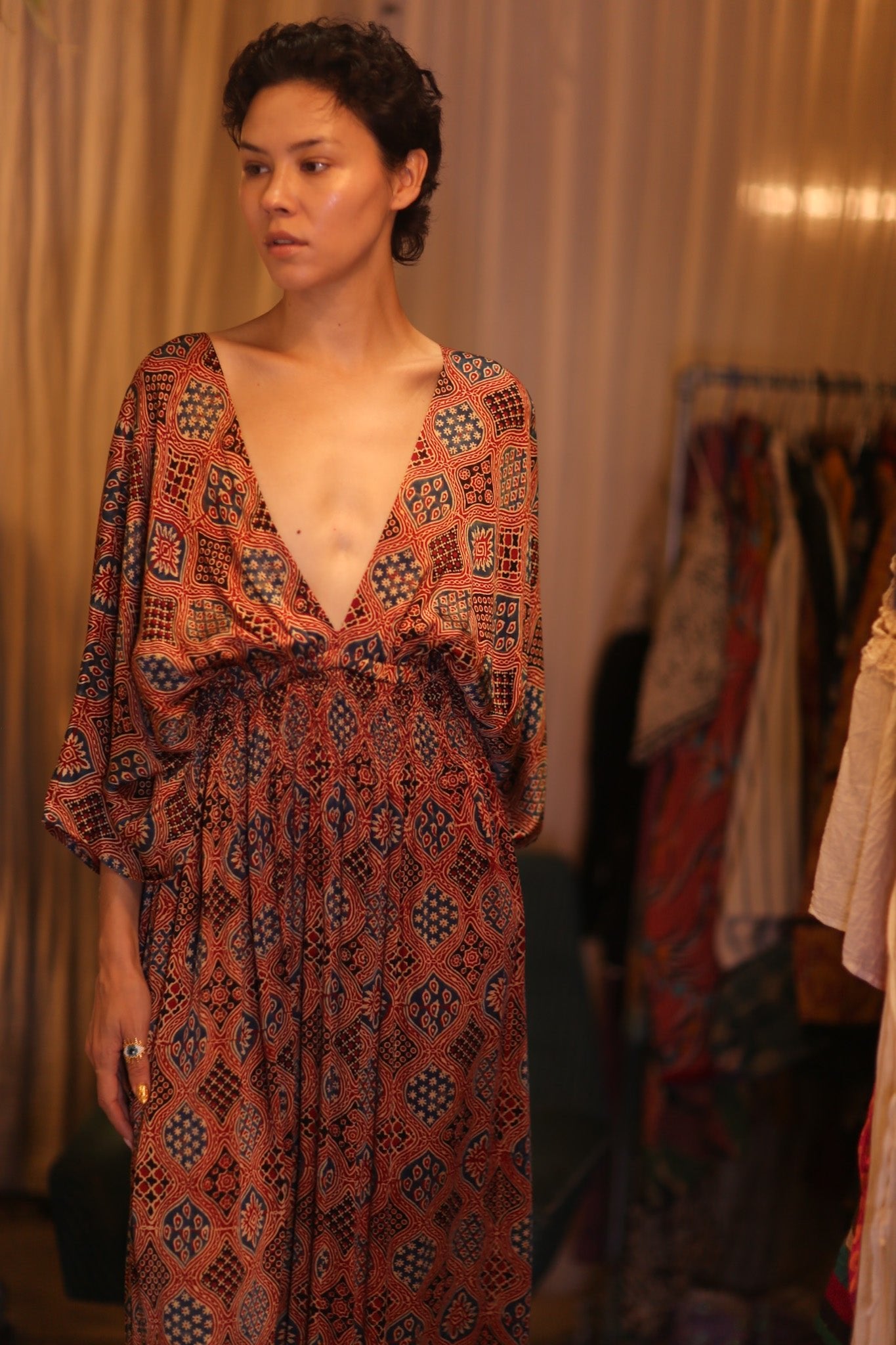 ZURI SILK DRESS TALI - BANGKOK TAILOR CLOTHING STORE - HANDMADE CLOTHING