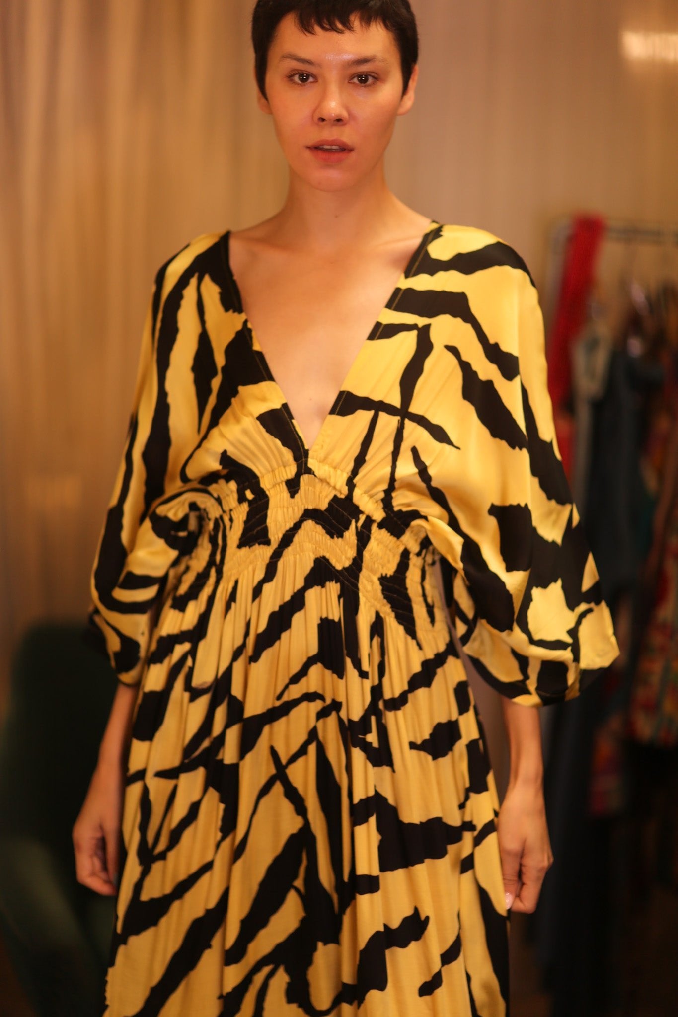 ZURI SILK DRESS WARNET - BANGKOK TAILOR CLOTHING STORE - HANDMADE CLOTHING
