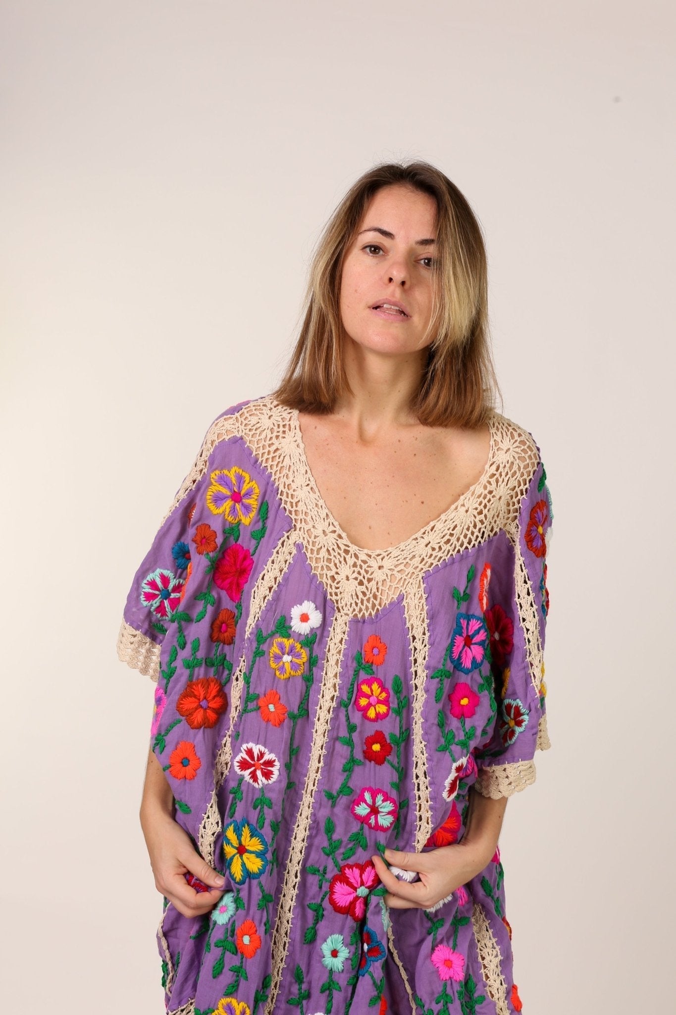 BELLA FLOR CROCHET KAFTAN - BANGKOK TAILOR CLOTHING STORE - HANDMADE CLOTHING