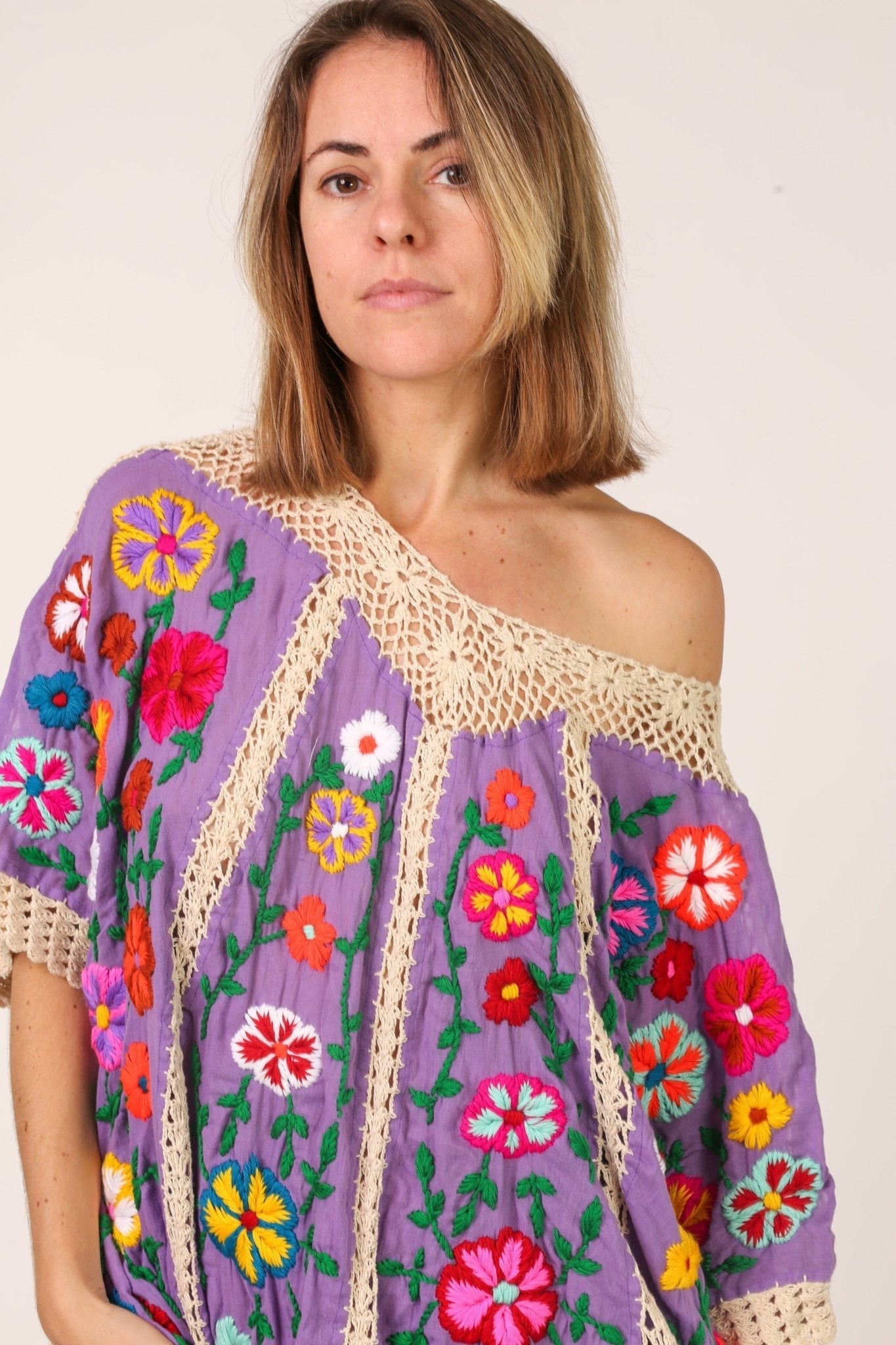 BELLA FLOR CROCHET KAFTAN - BANGKOK TAILOR CLOTHING STORE - HANDMADE CLOTHING