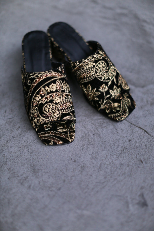 BLACK GOLD VELVET EMBROIDERED MULES LULU - BANGKOK TAILOR CLOTHING STORE - HANDMADE CLOTHING