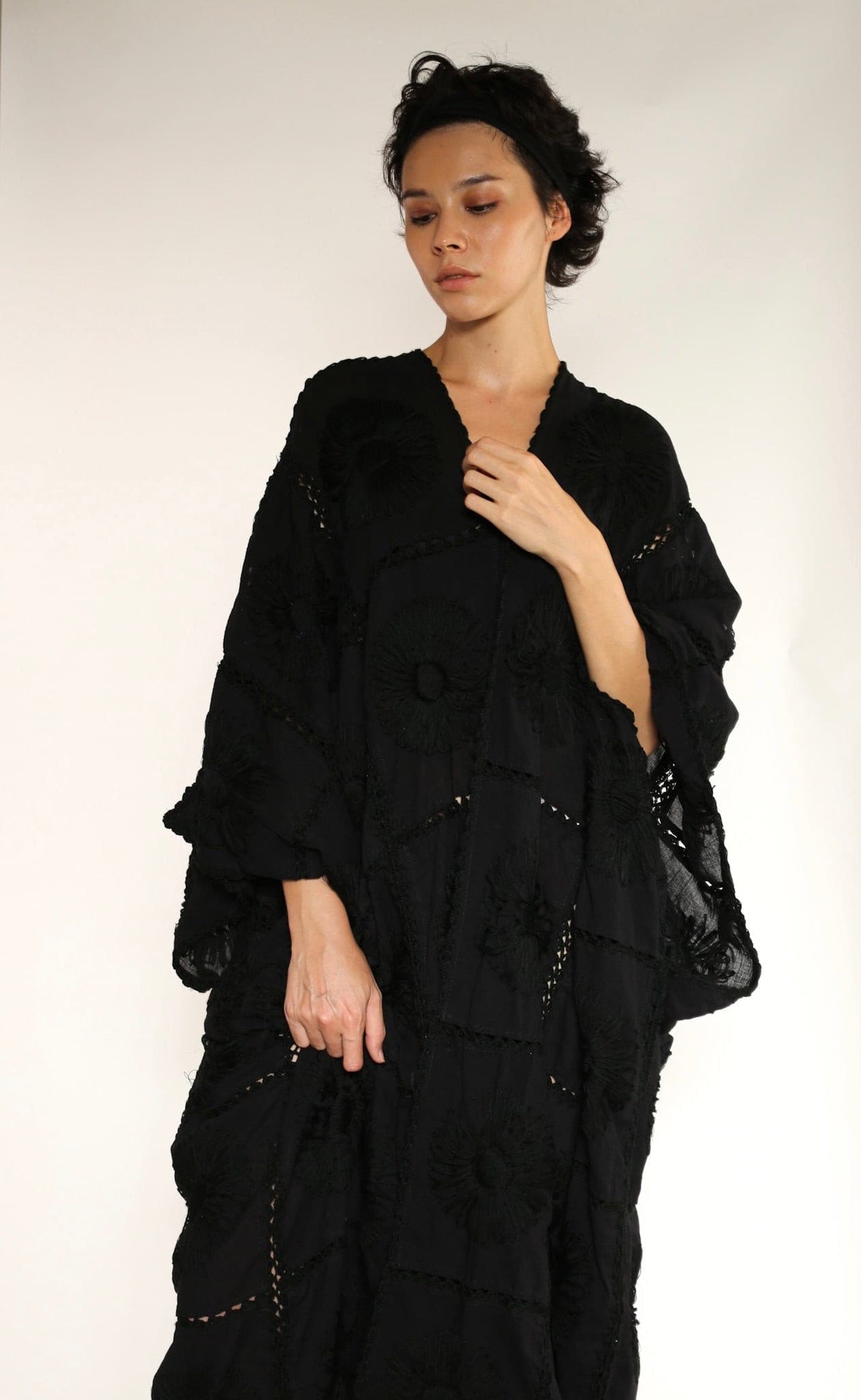 BLACK KIMONO EMBROIDERED FLORA CROCHET - BANGKOK TAILOR CLOTHING STORE - HANDMADE CLOTHING