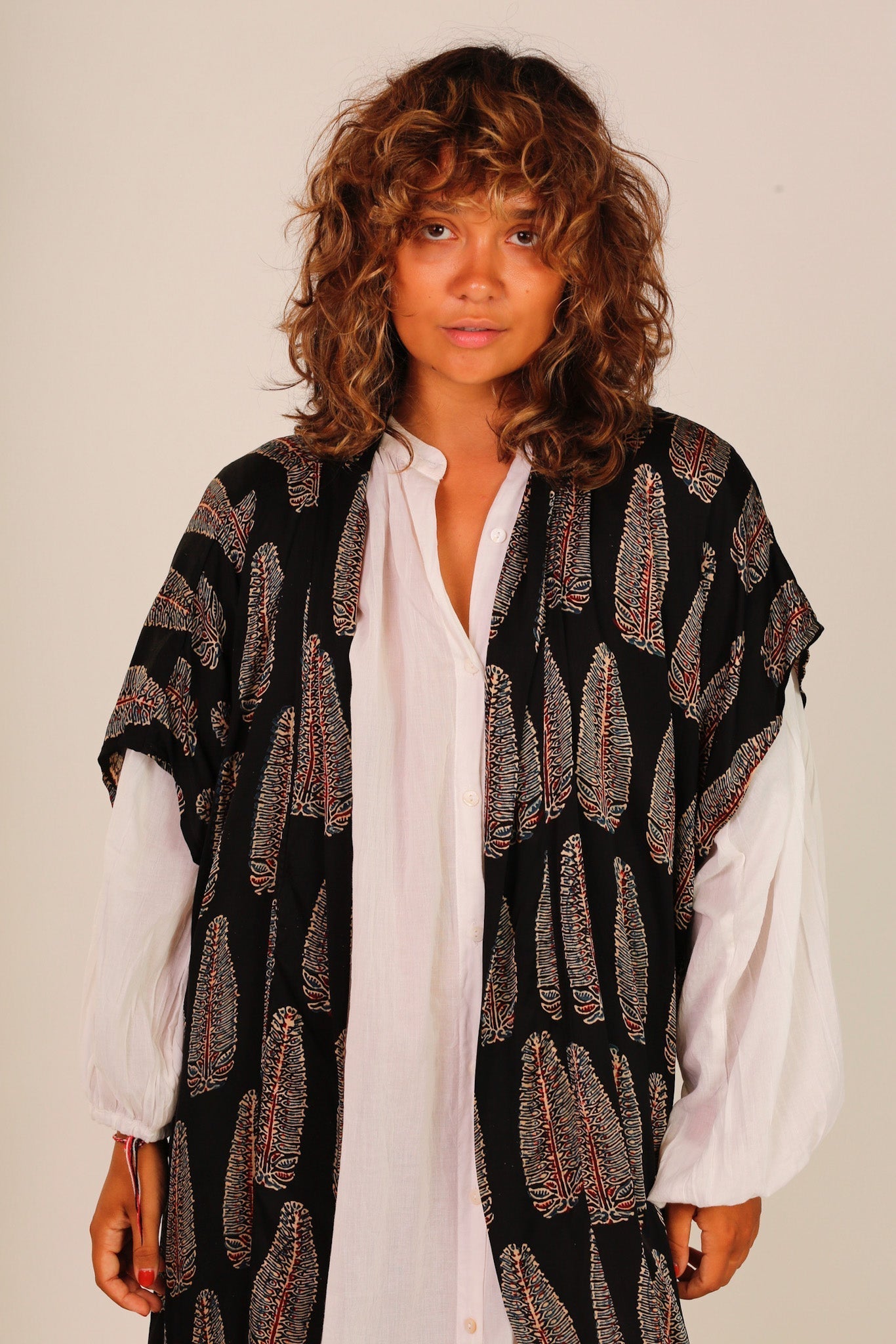 BLACK SILK FEATHER PRINT KIMONO WYNN - BANGKOK TAILOR CLOTHING STORE - HANDMADE CLOTHING