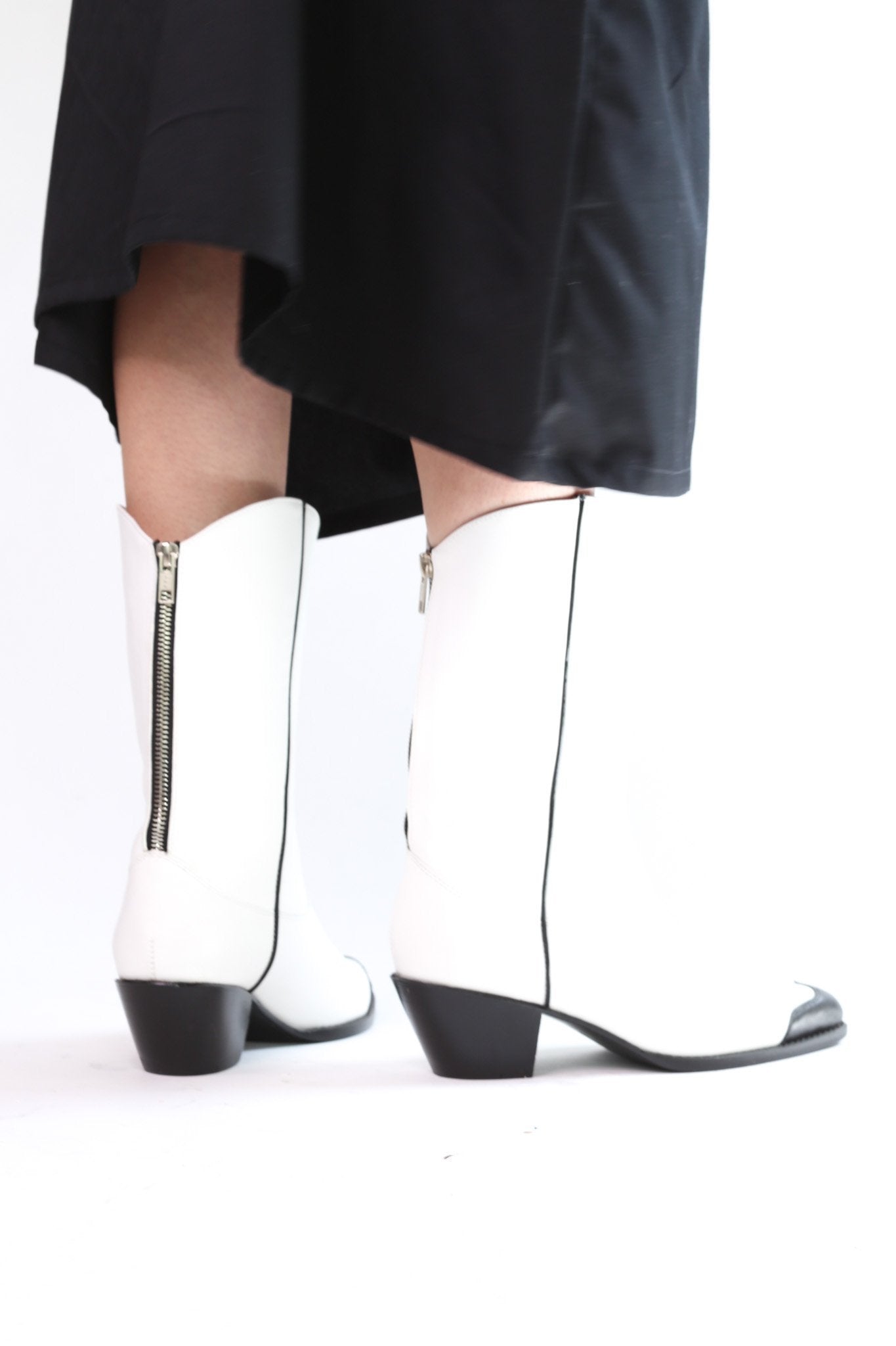 BLACK WHITE CLEAN COWBOY BOOTS CHARLY - BANGKOK TAILOR CLOTHING STORE - HANDMADE CLOTHING