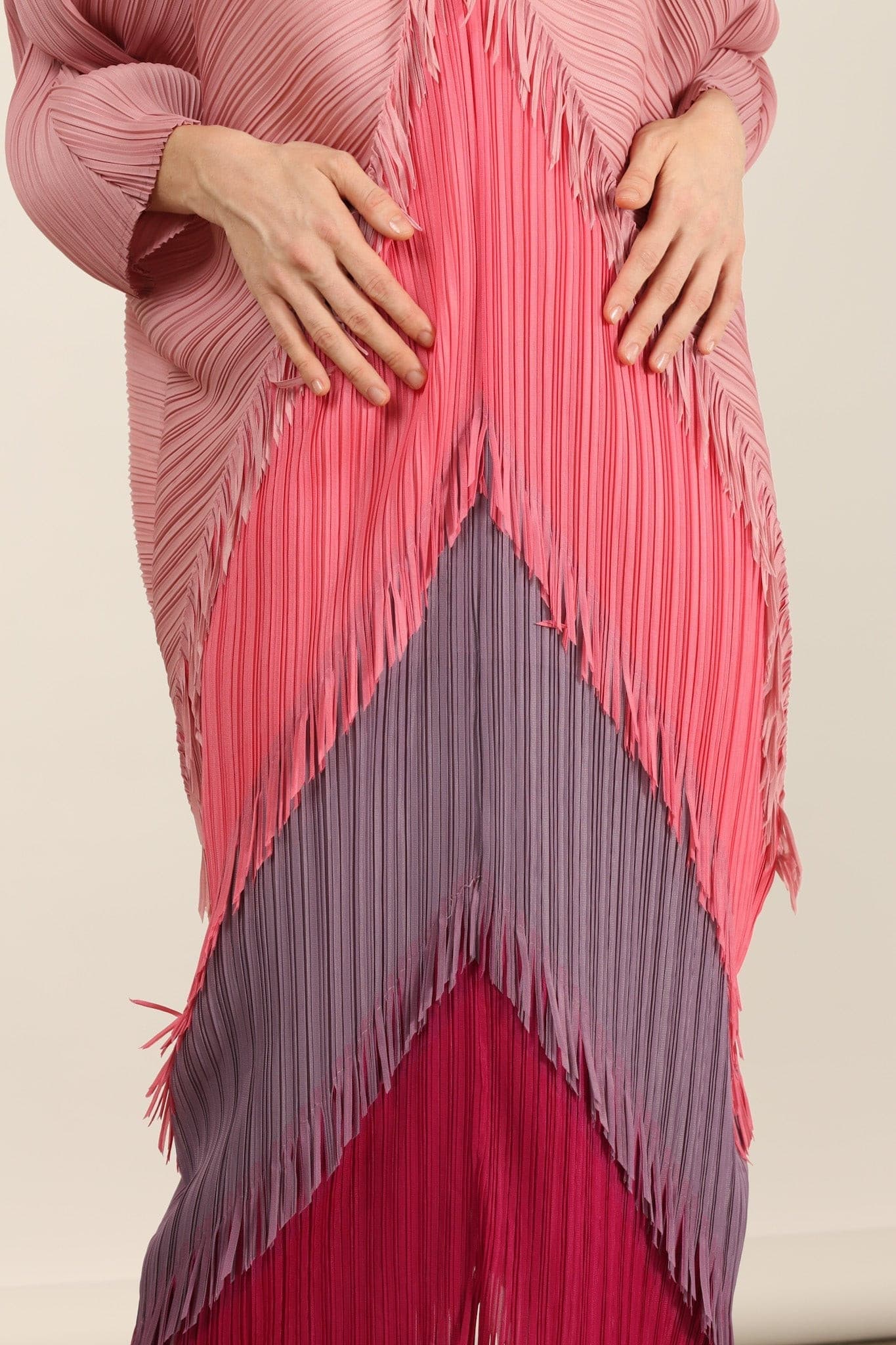 CAFTAN PLEATED DRESS MARA KAFTAN - BANGKOK TAILOR CLOTHING STORE - HANDMADE CLOTHING