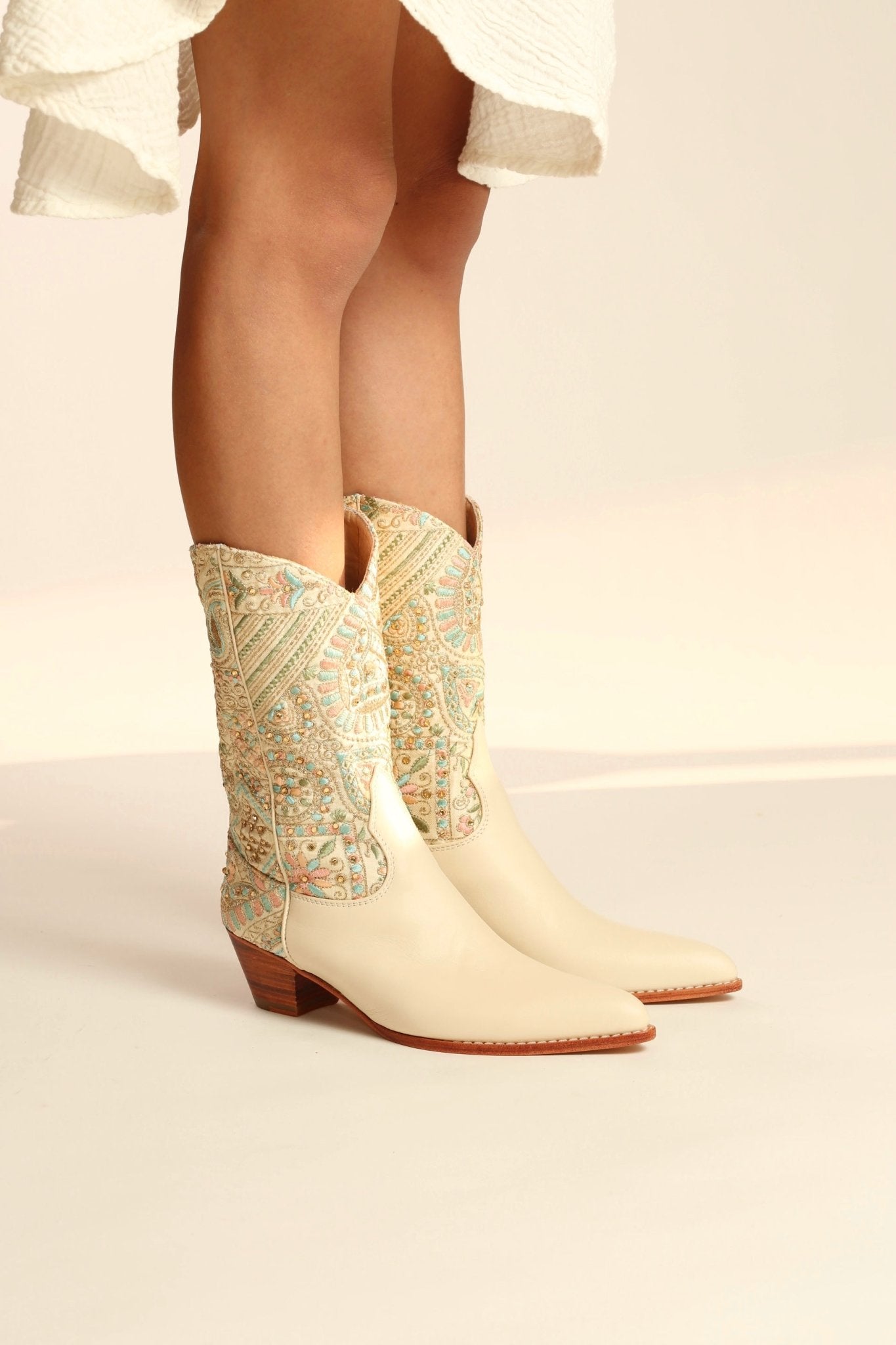 EMBELLISHED EMBROIDERED SILK WESTERN BOOTS MILTON - BANGKOK TAILOR CLOTHING STORE - HANDMADE CLOTHING