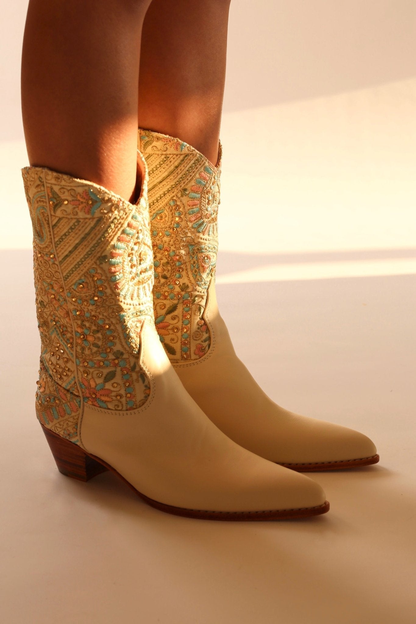 EMBELLISHED EMBROIDERED SILK WESTERN BOOTS MILTON - BANGKOK TAILOR CLOTHING STORE - HANDMADE CLOTHING