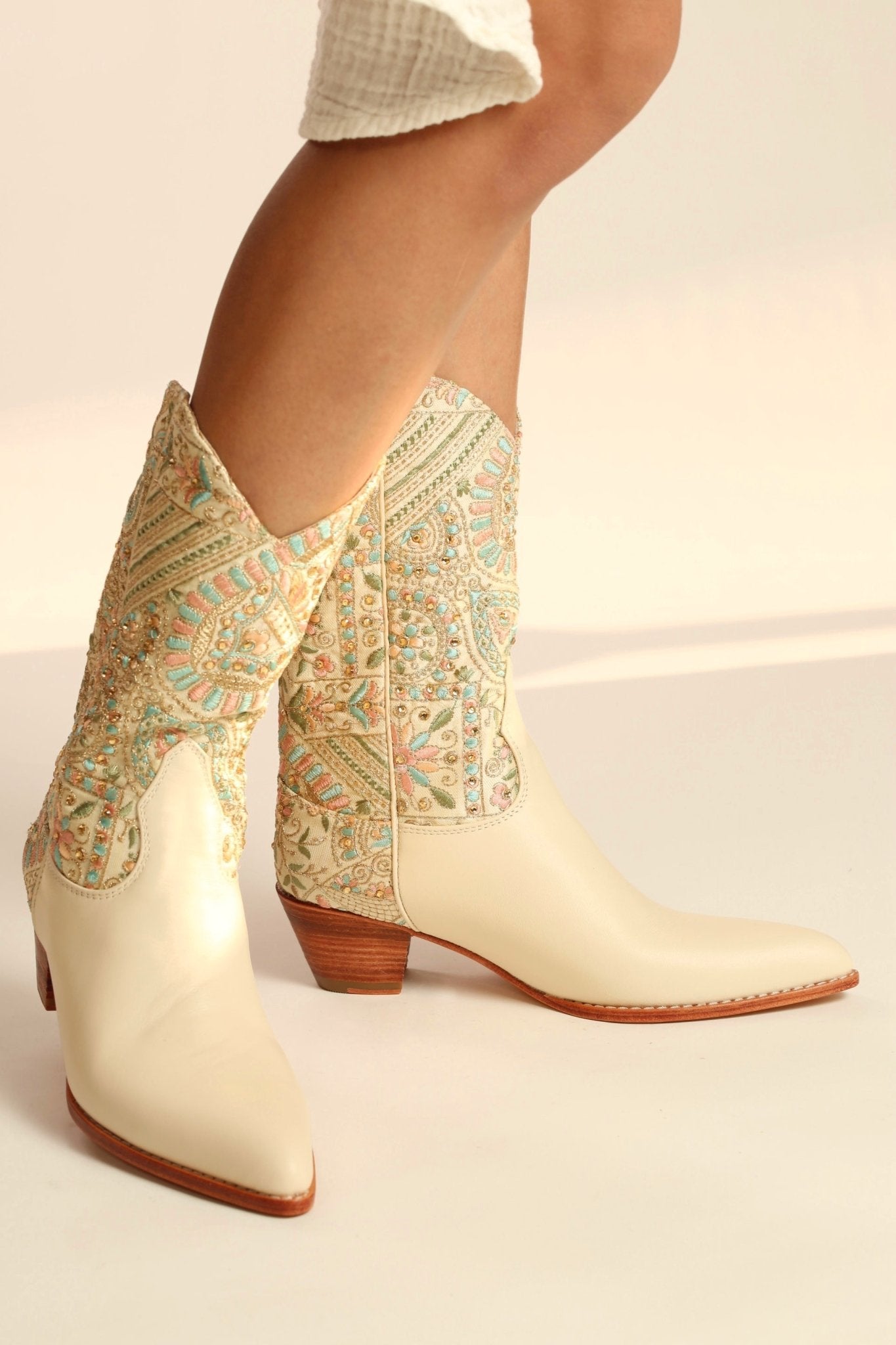 EMBELLISHED EMBROIDERED SILK WESTERN BOOTS MILTON - BANGKOK TAILOR CLOTHING STORE - HANDMADE CLOTHING