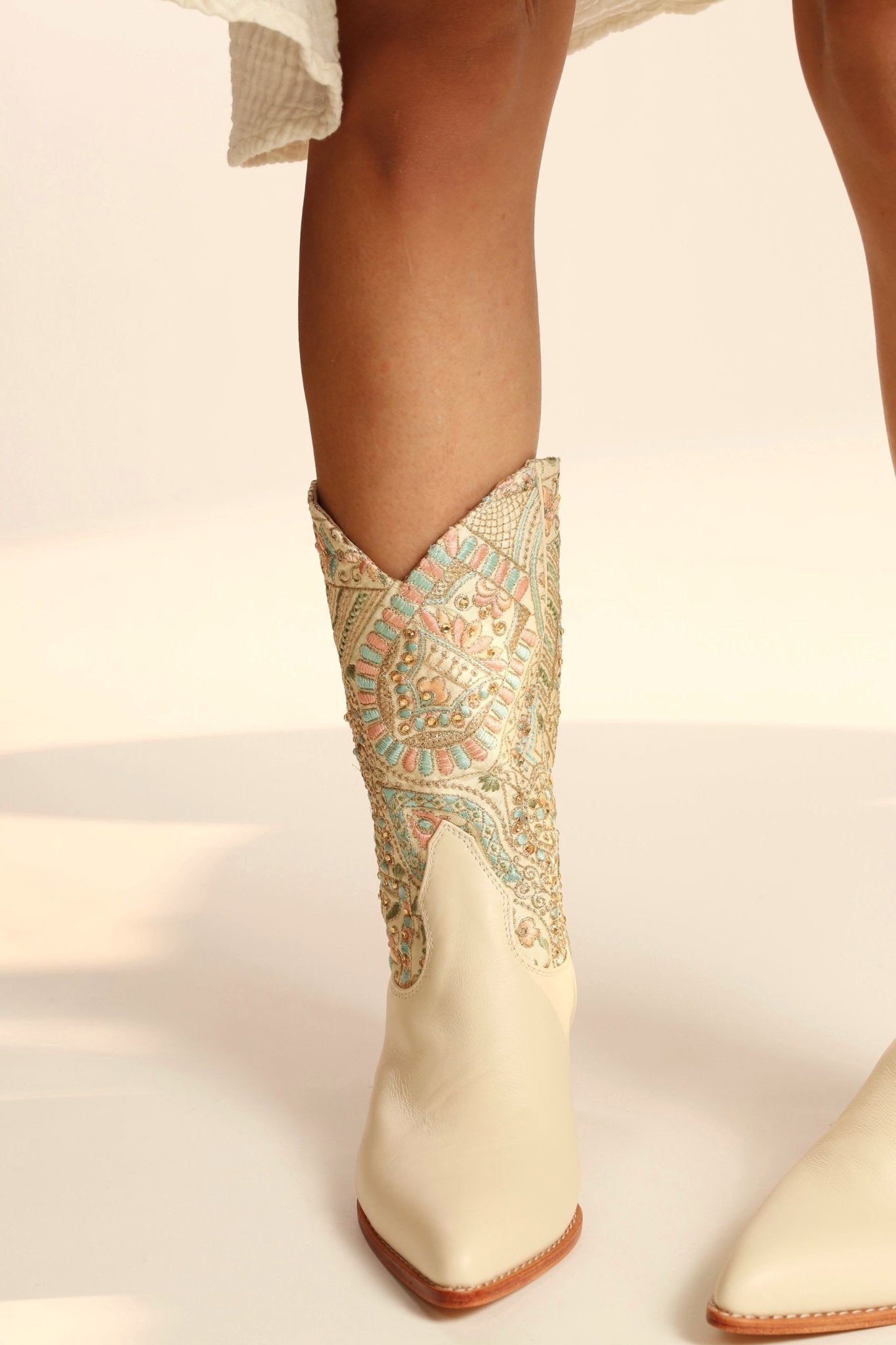 EMBELLISHED EMBROIDERED SILK WESTERN BOOTS MILTON - BANGKOK TAILOR CLOTHING STORE - HANDMADE CLOTHING