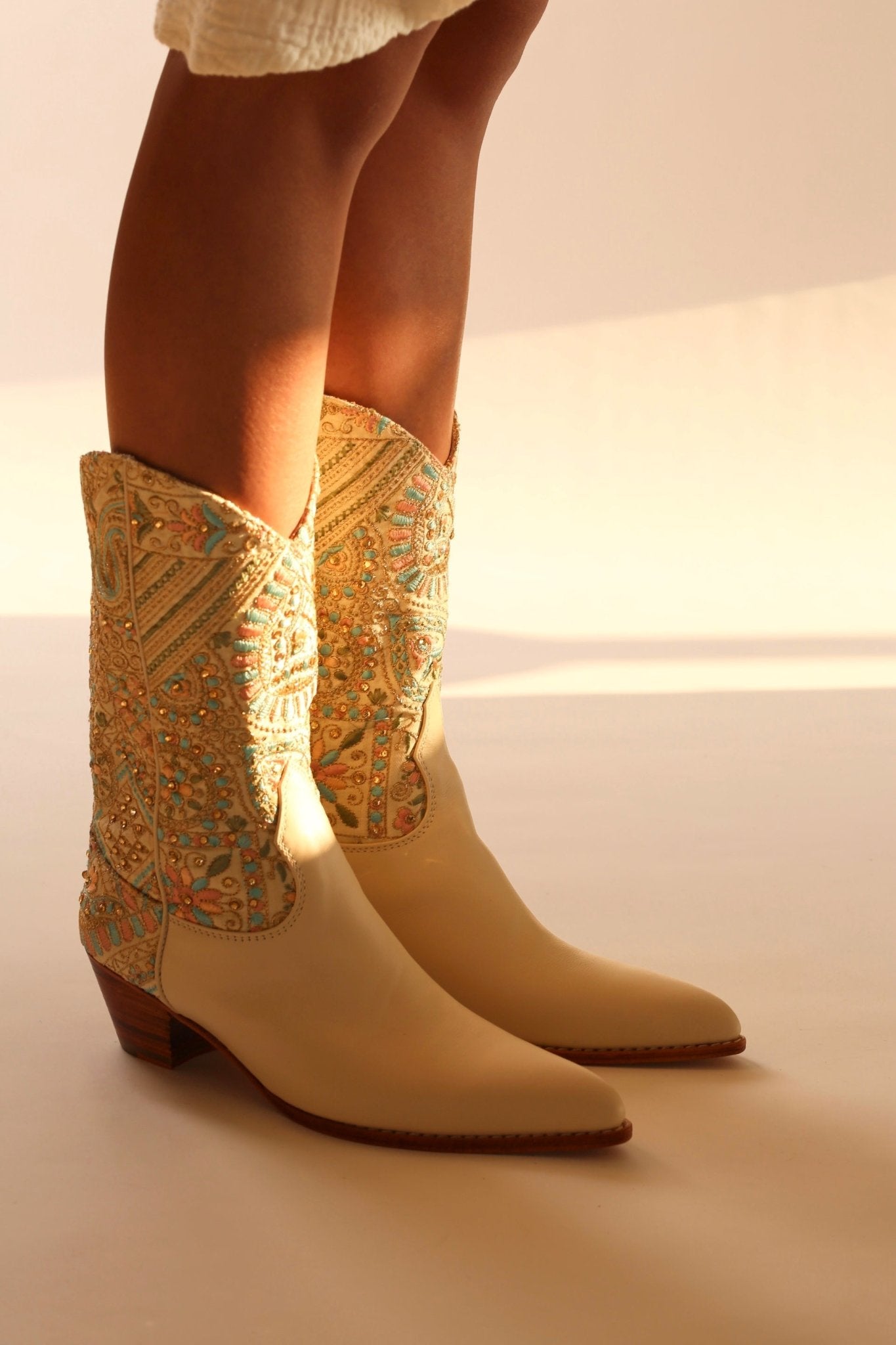 EMBELLISHED EMBROIDERED SILK WESTERN BOOTS MILTON - BANGKOK TAILOR CLOTHING STORE - HANDMADE CLOTHING