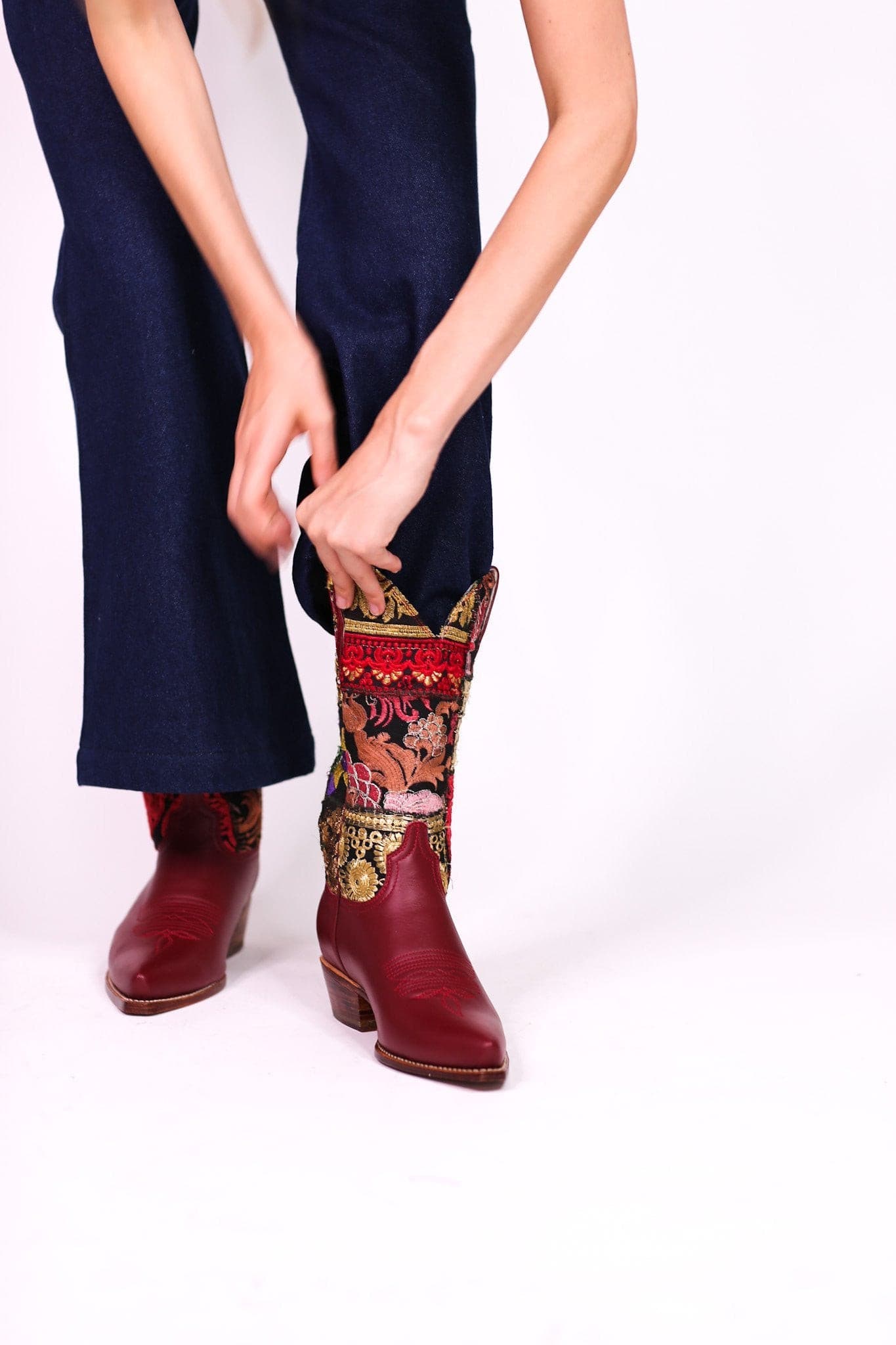 EMBROIDERED BOOTS MARLA (RED) - BANGKOK TAILOR CLOTHING STORE - HANDMADE CLOTHING