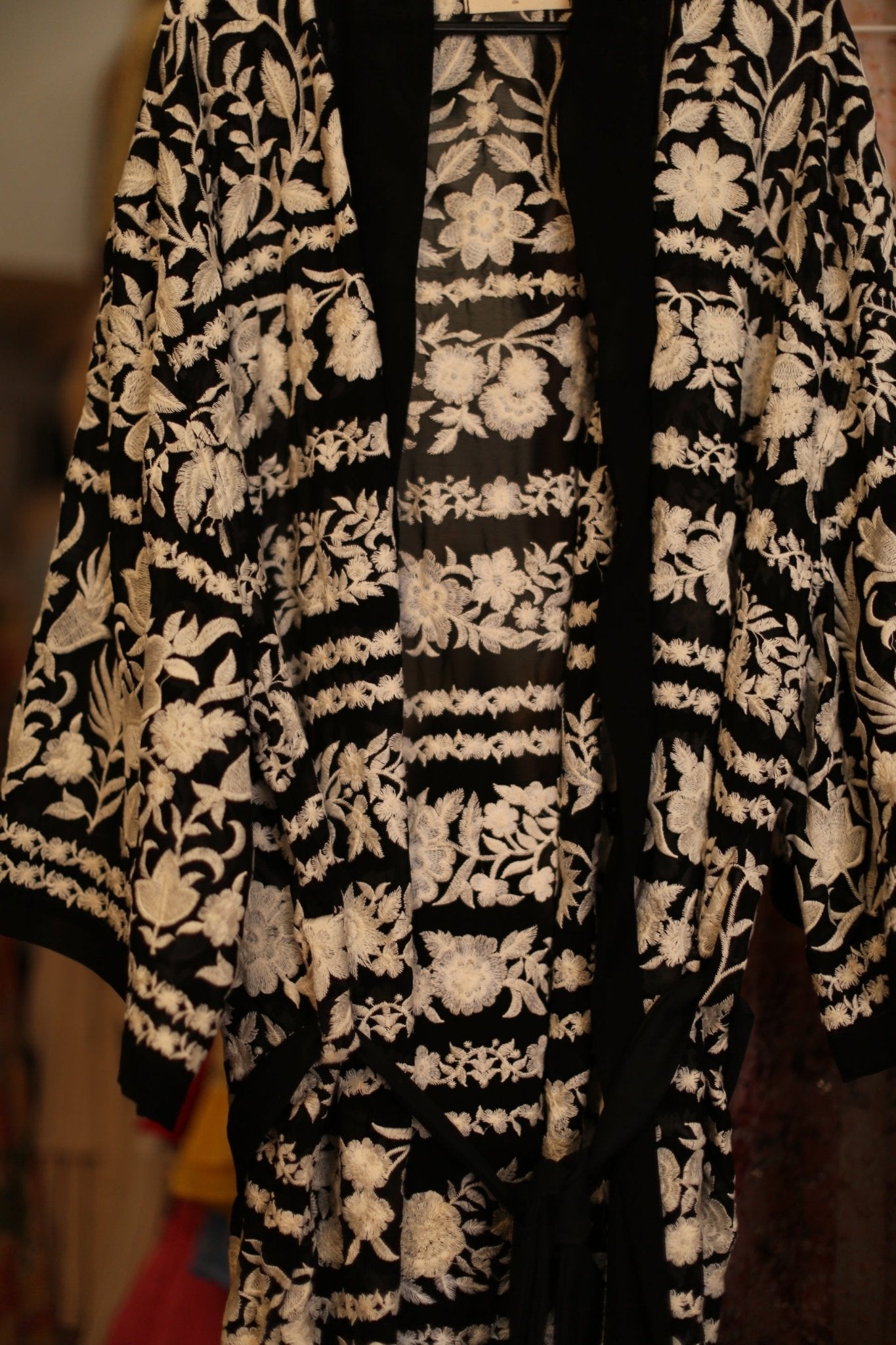 EMBROIDERED CHIFFON SILK KIMONO LIPUSA - BANGKOK TAILOR CLOTHING STORE - HANDMADE CLOTHING